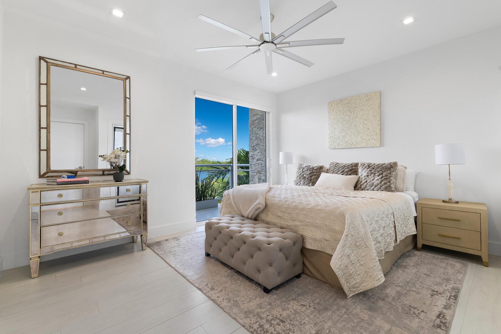 350 Desoto, Hollywood FL 33019