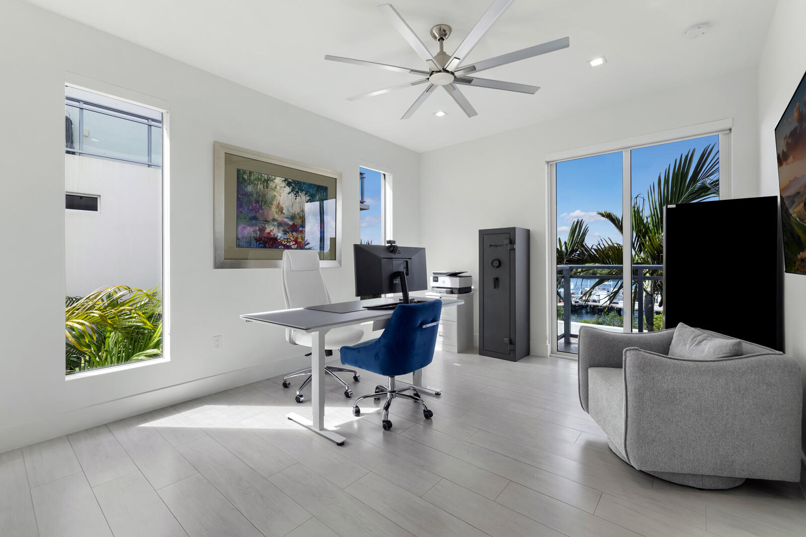 350 Desoto, Hollywood FL 33019