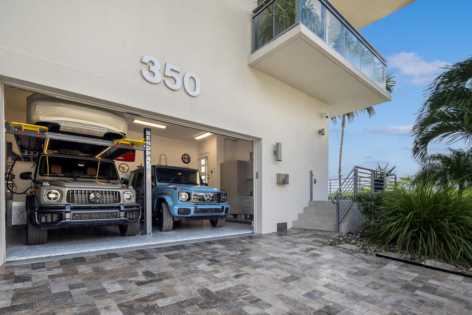 350 Desoto, Hollywood FL 33019