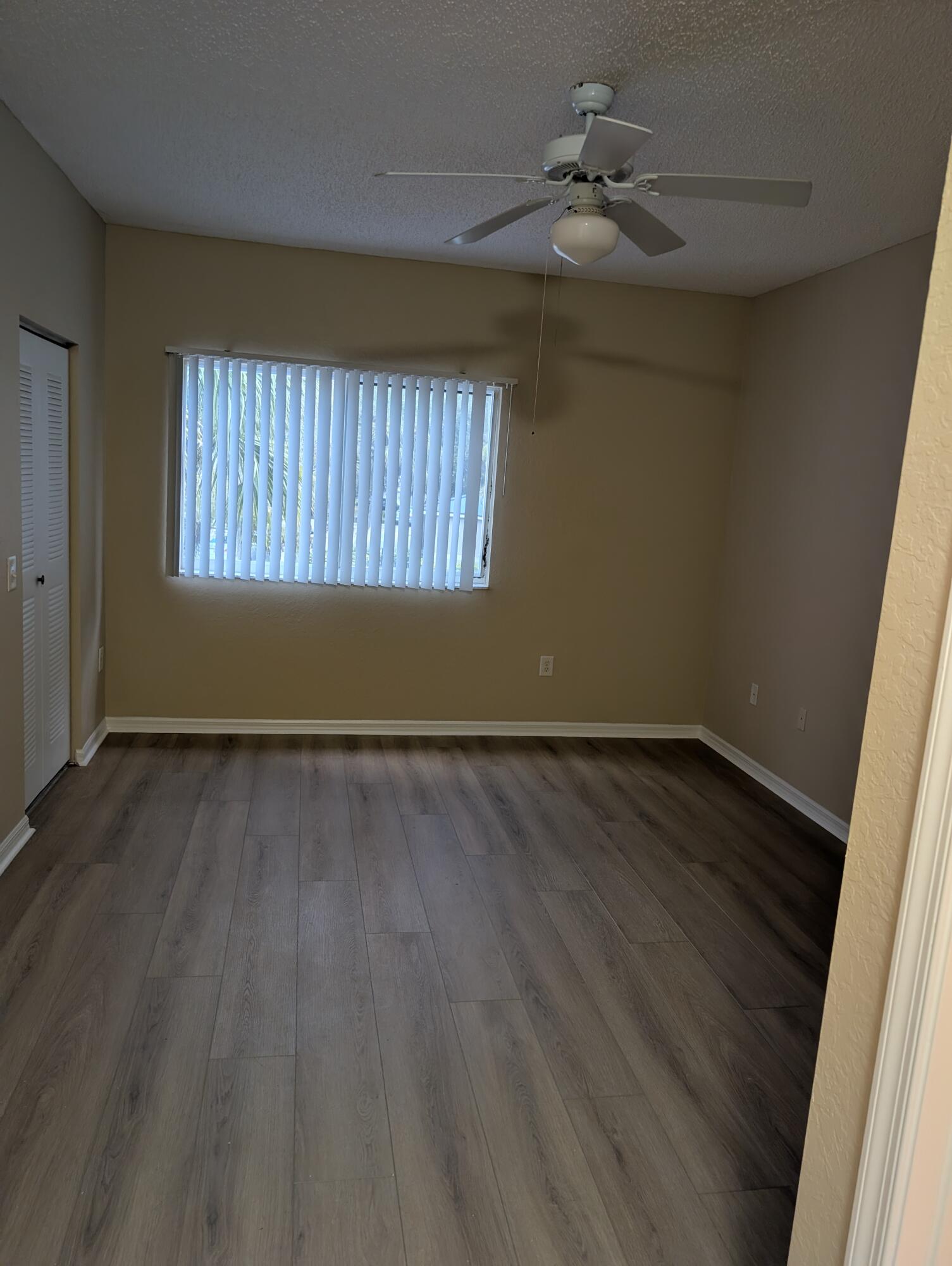 280 CRESTWOOD #205, Royal Palm Beach FL 33411