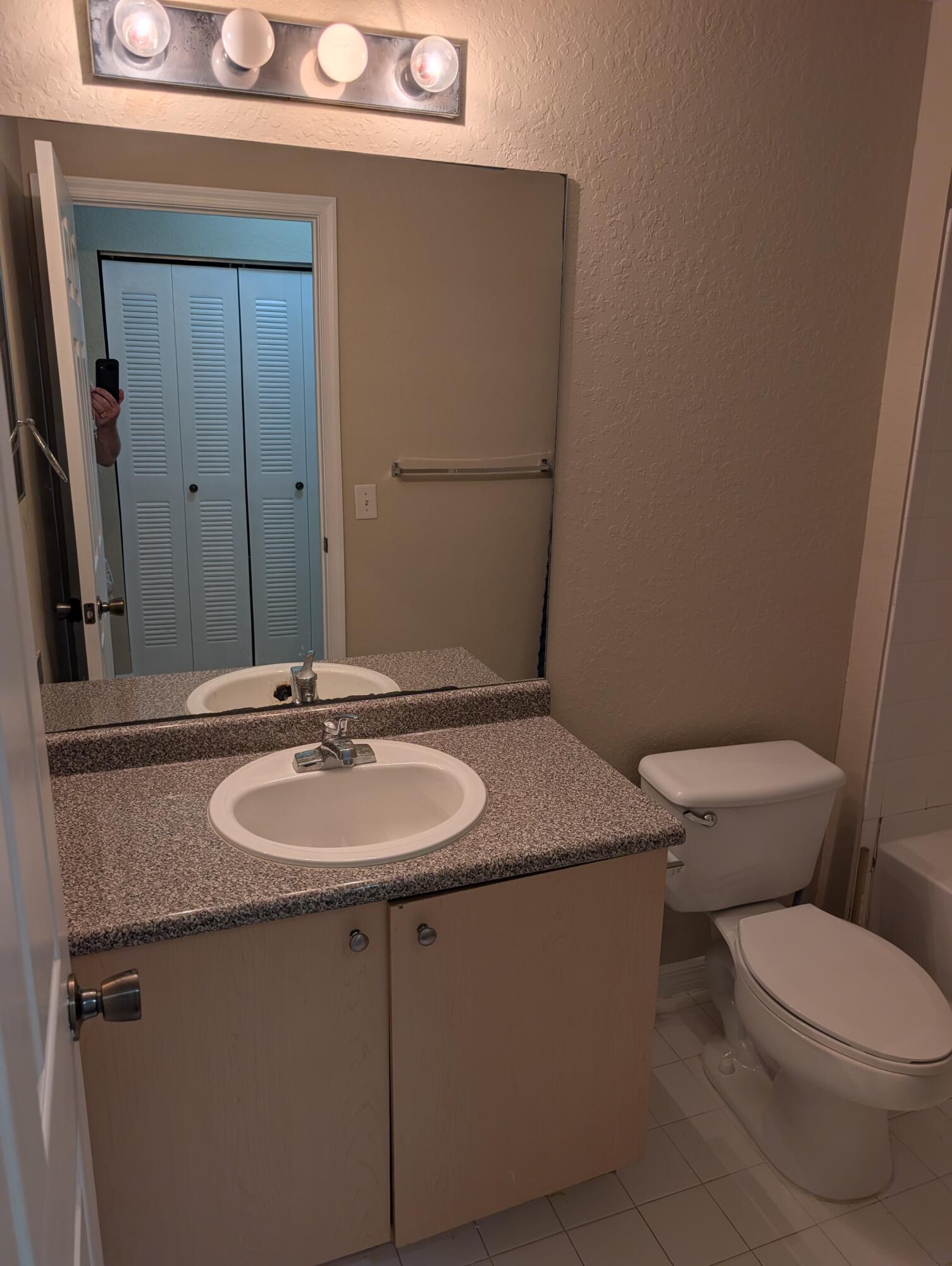280 CRESTWOOD #205, Royal Palm Beach FL 33411