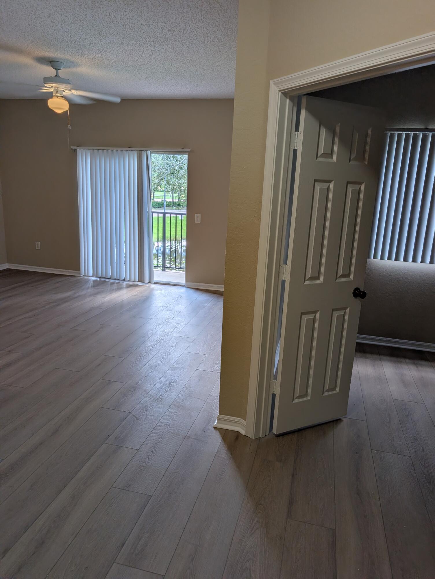 280 CRESTWOOD #205, Royal Palm Beach FL 33411