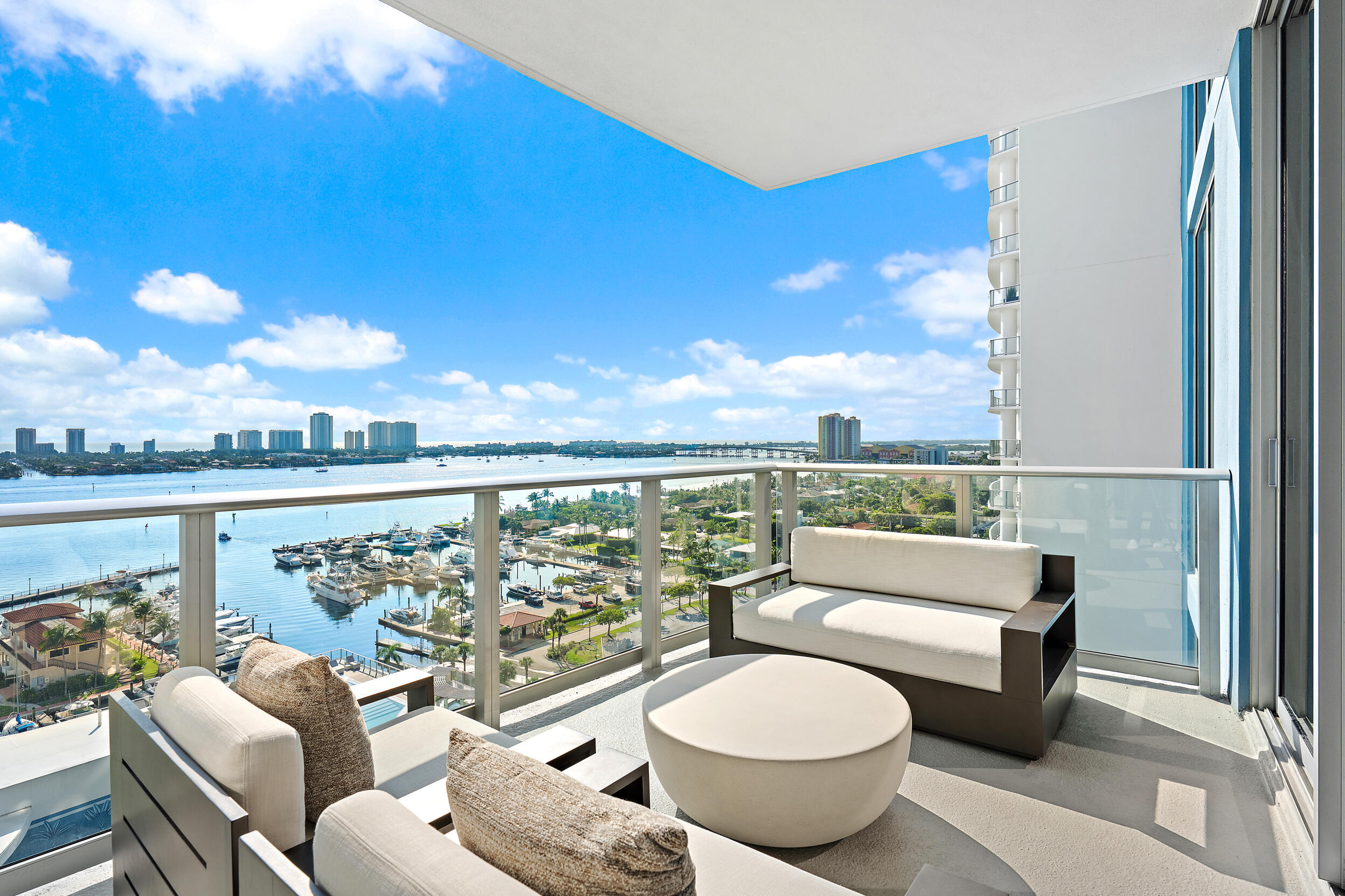 220 Lake Shore #1402, Lake Park FL 33403