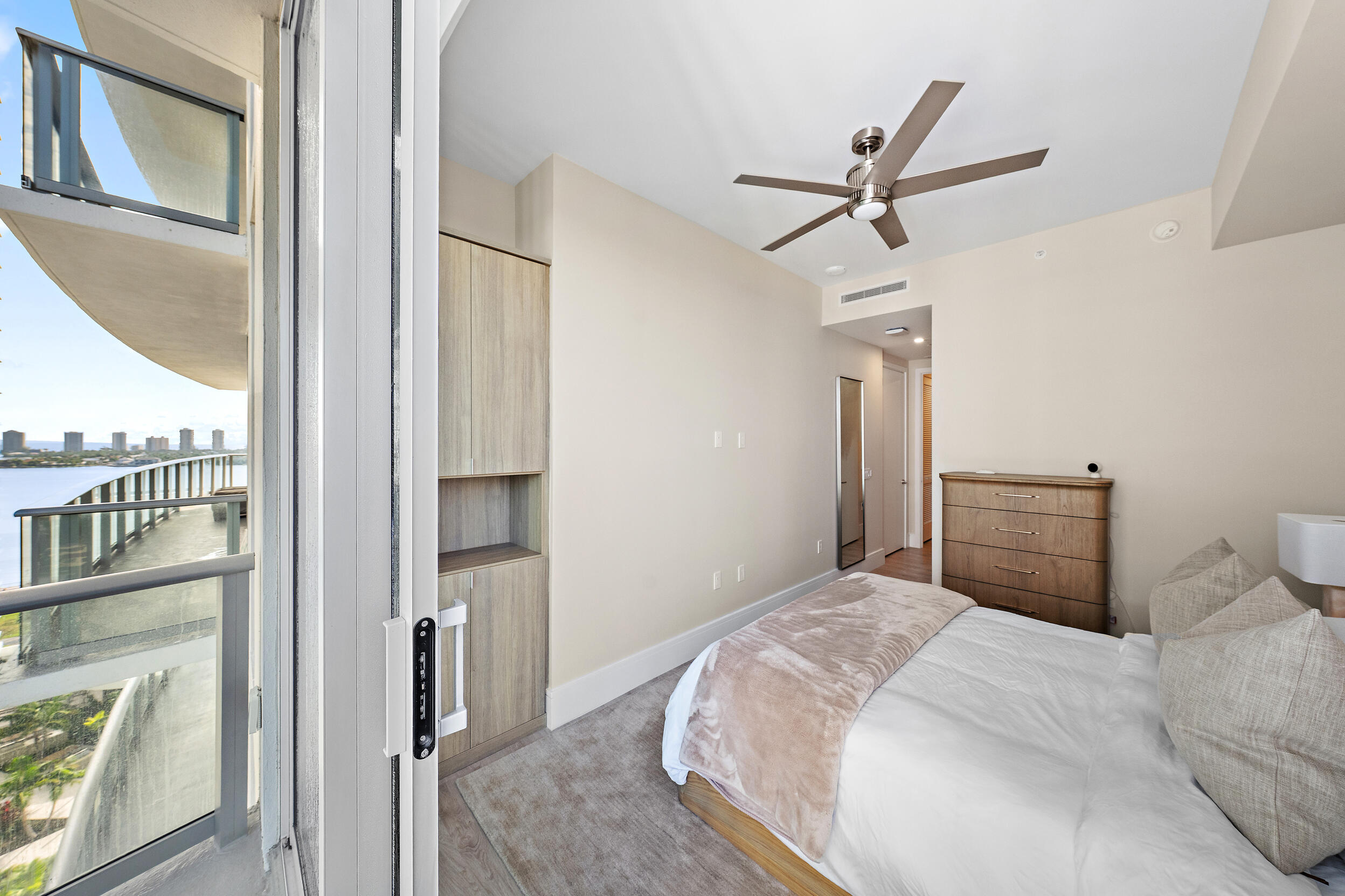 220 Lake Shore #1402, Lake Park FL 33403