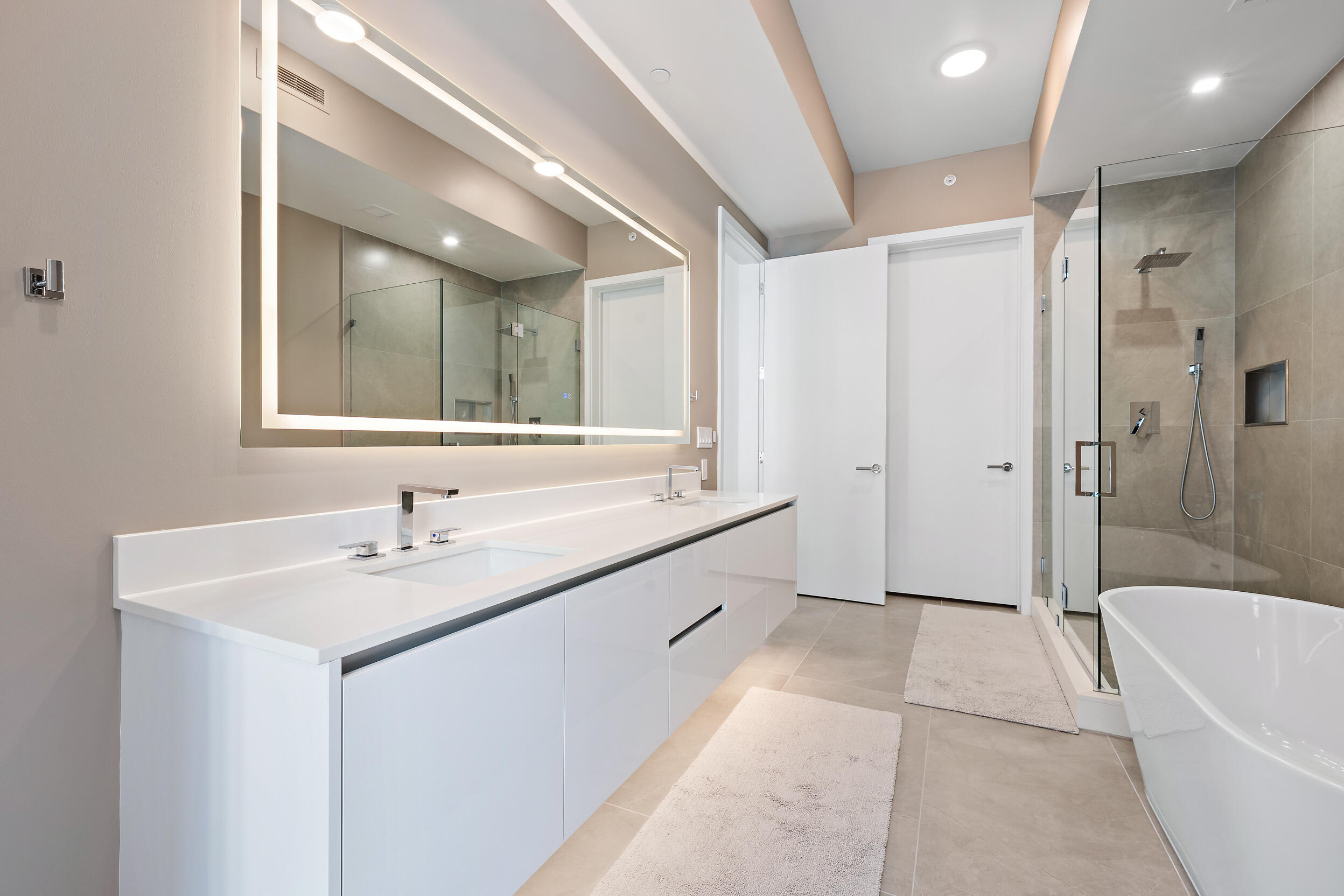 220 Lake Shore #1402, Lake Park FL 33403