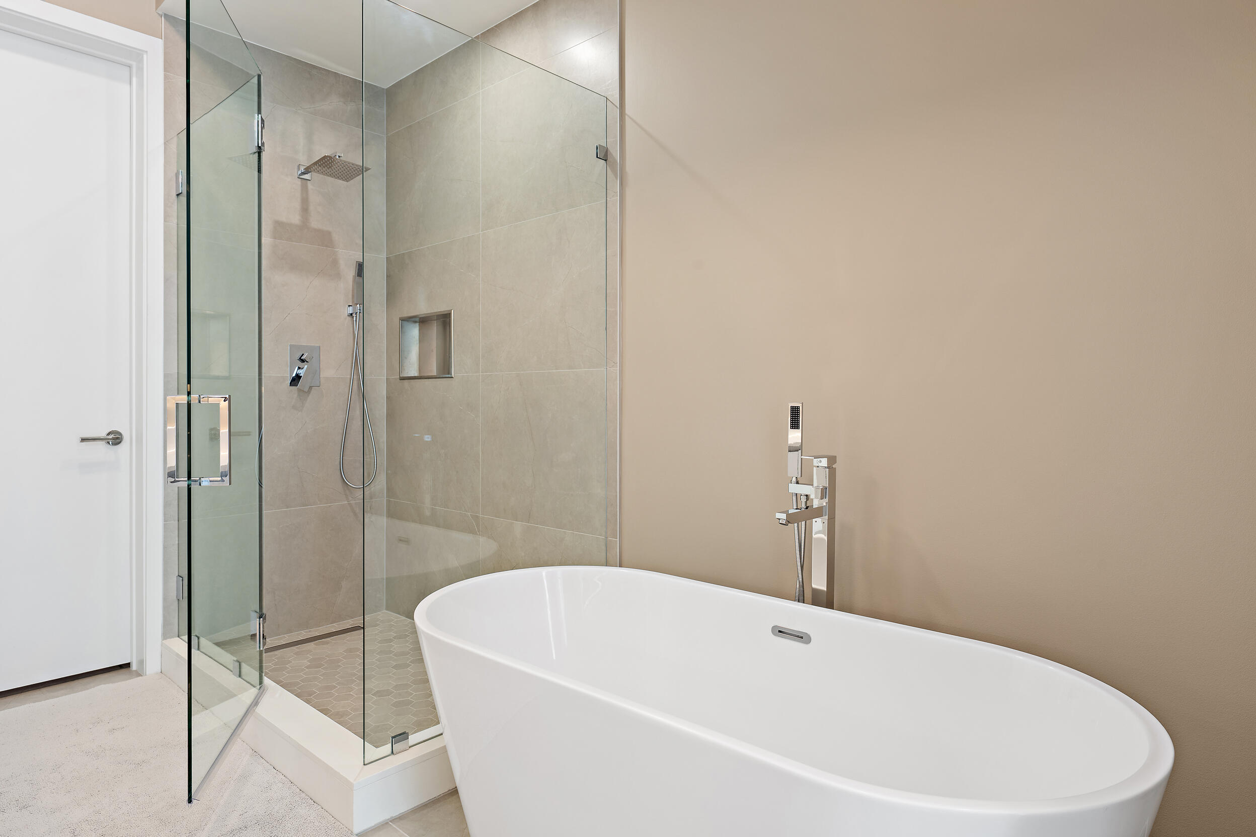 220 Lake Shore #1402, Lake Park FL 33403