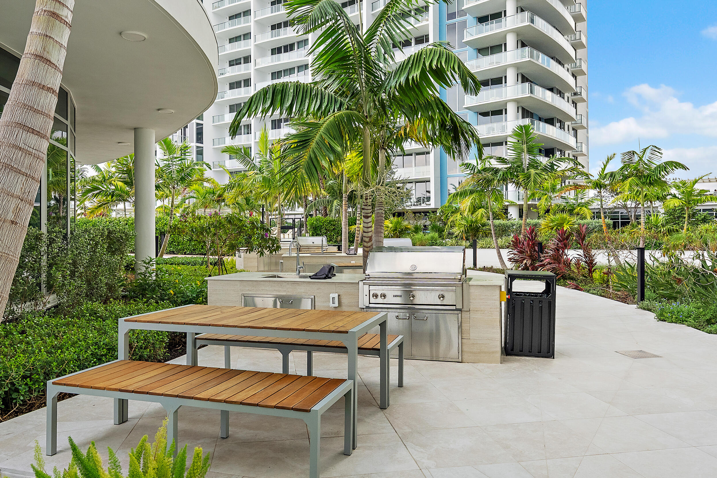 220 Lake Shore #1402, Lake Park FL 33403