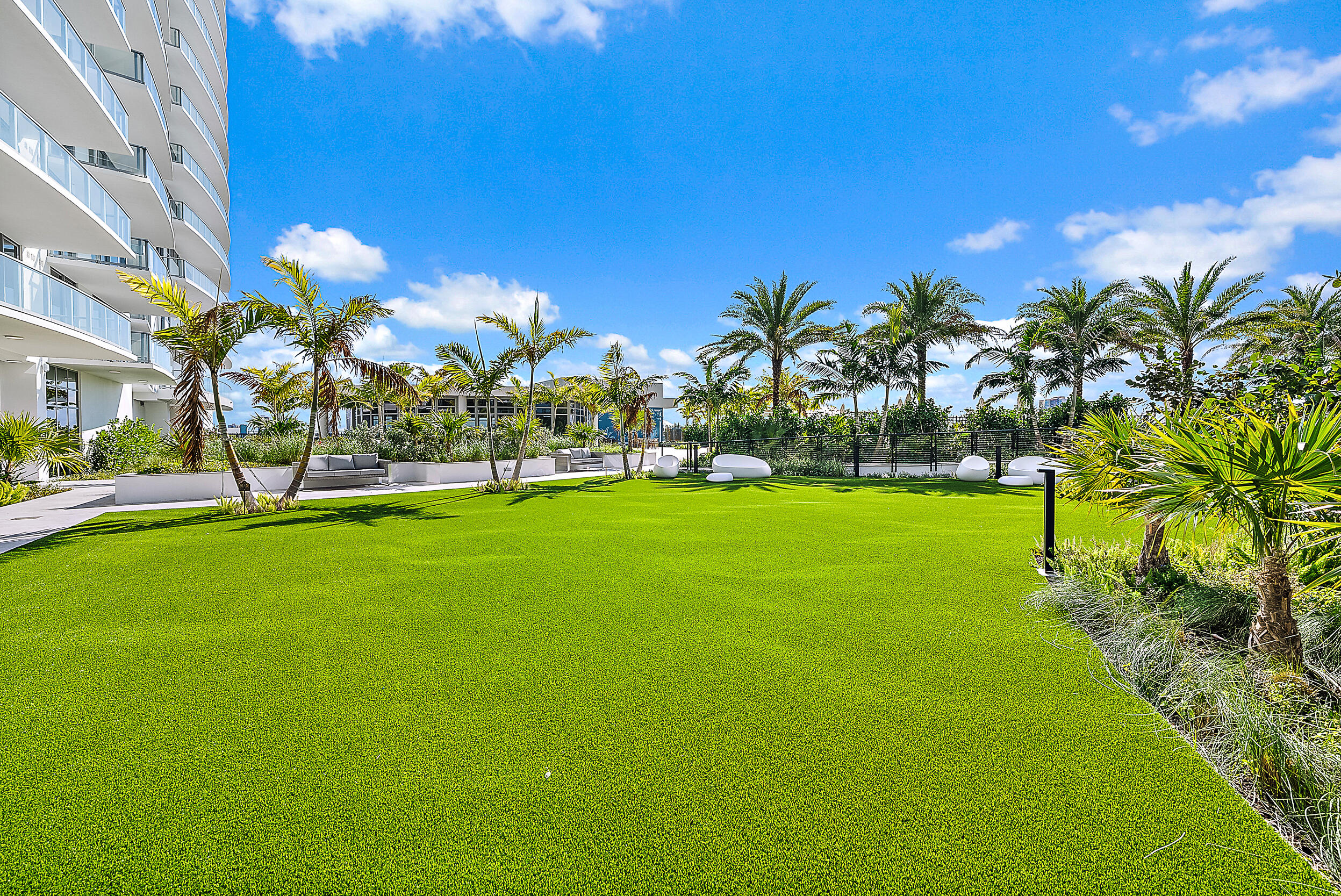 220 Lake Shore #1402, Lake Park FL 33403