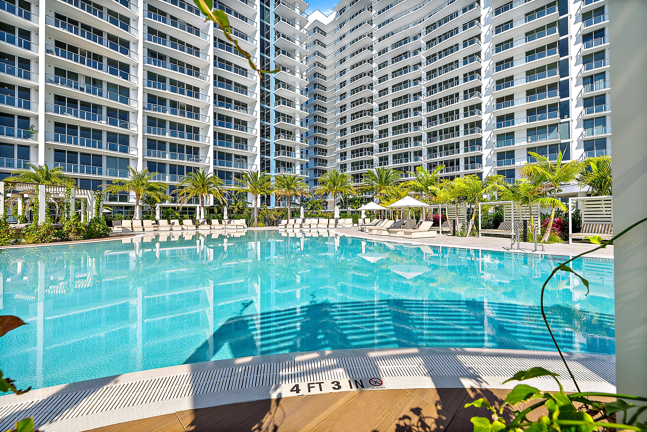 220 Lake Shore #1402, Lake Park FL 33403