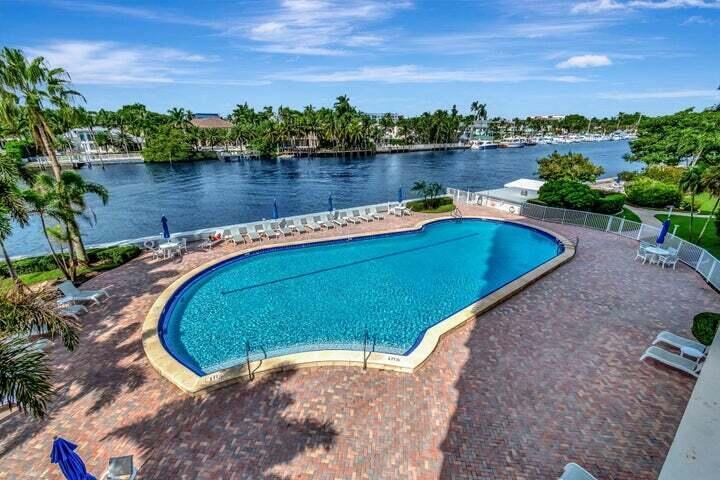 220 MacFarlane #PH4-S, Delray Beach FL 33483