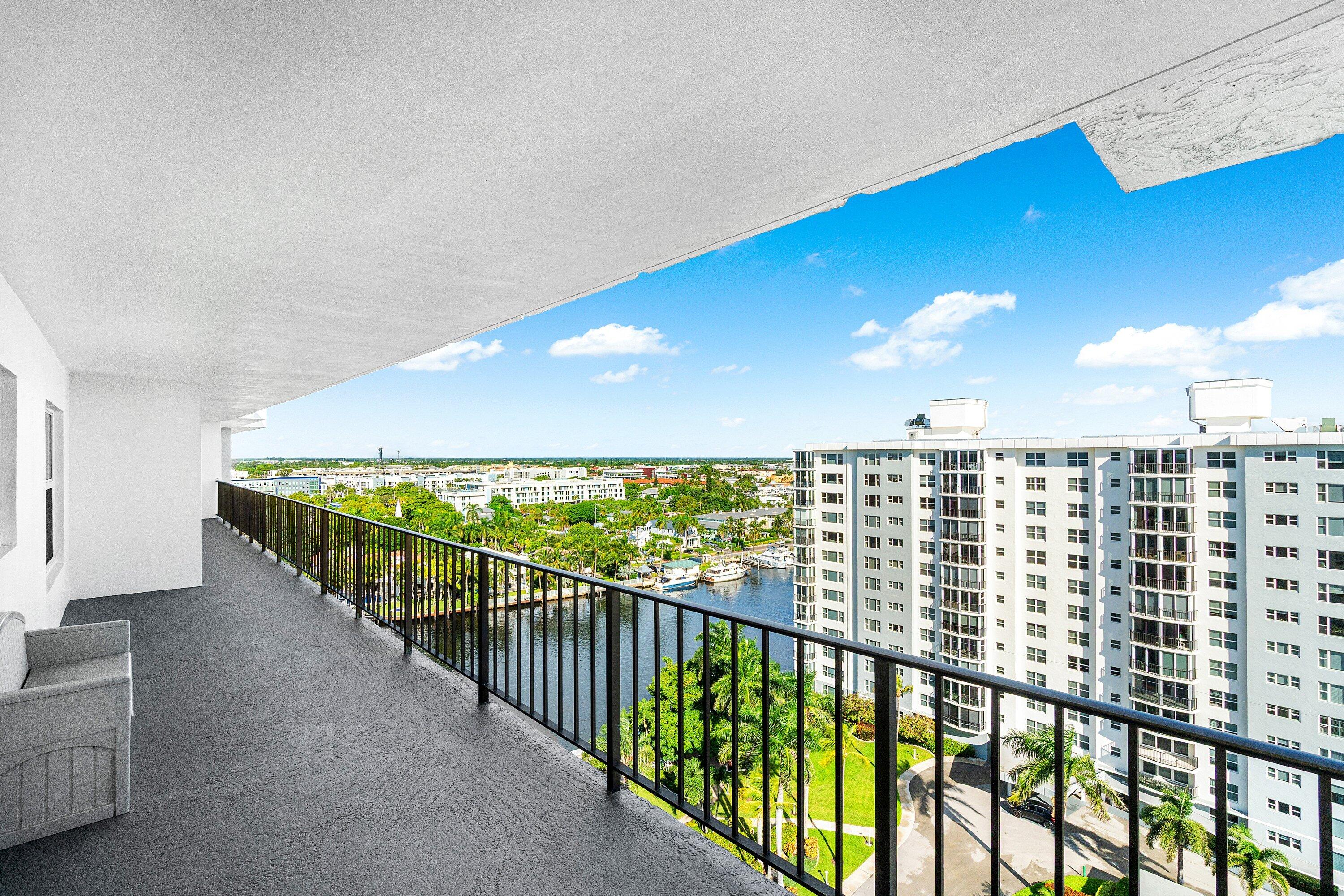 220 MacFarlane #PH4-S, Delray Beach FL 33483