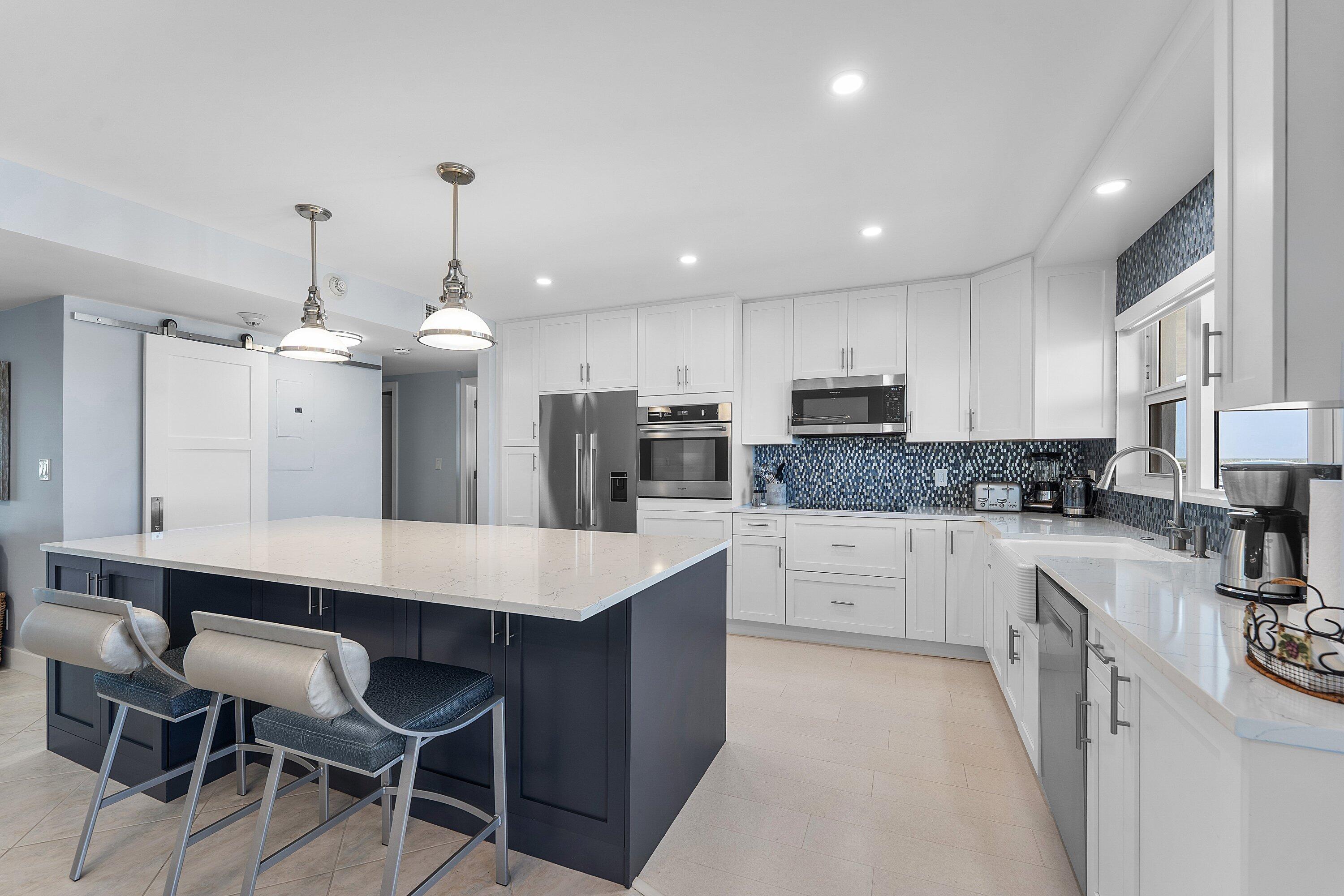 220 MacFarlane #PH4-S, Delray Beach FL 33483