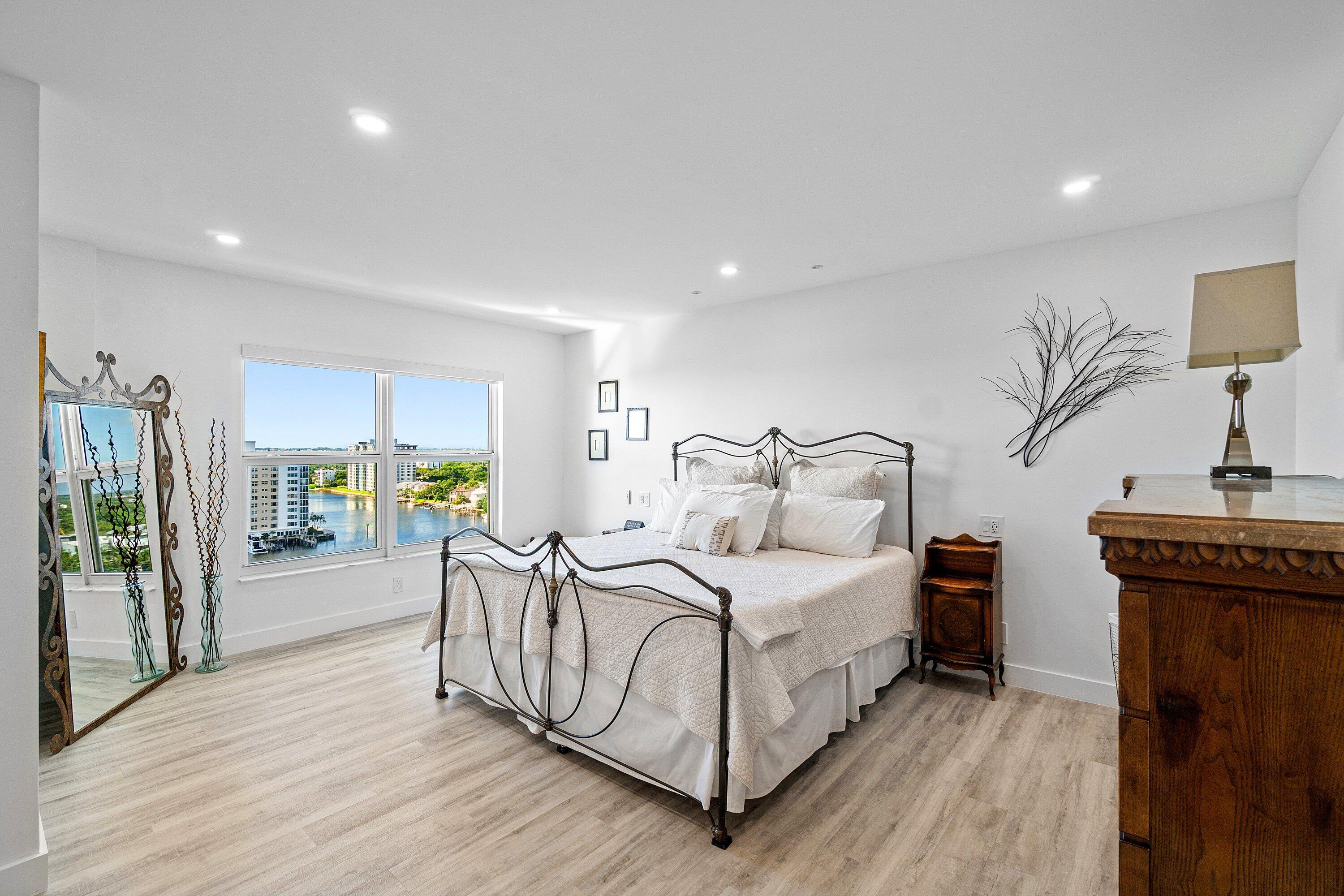 220 MacFarlane #PH4-S, Delray Beach FL 33483