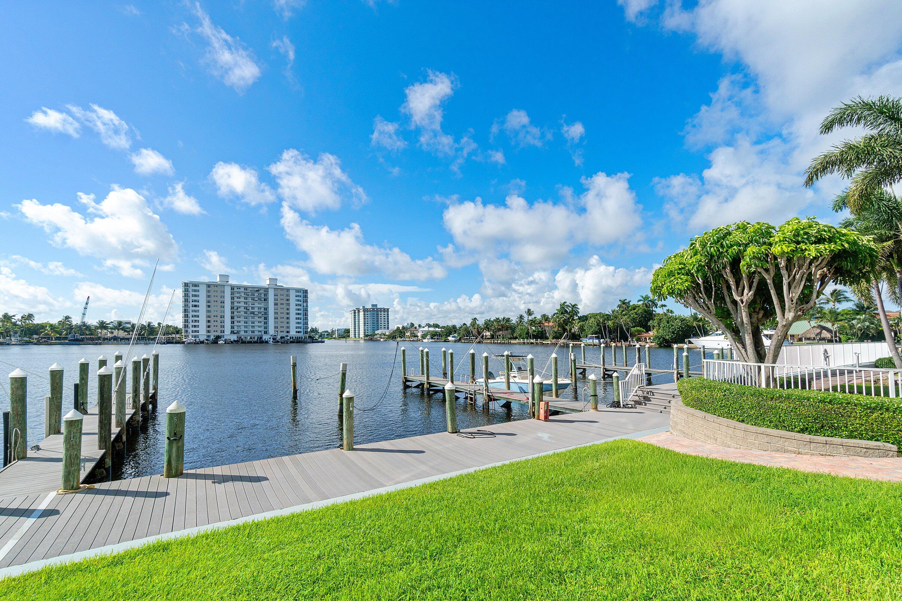 220 MacFarlane #PH4-S, Delray Beach FL 33483