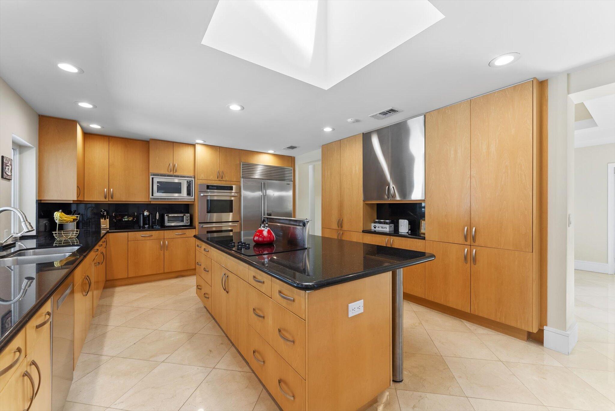 4475 Woodfield, Boca Raton FL 33434