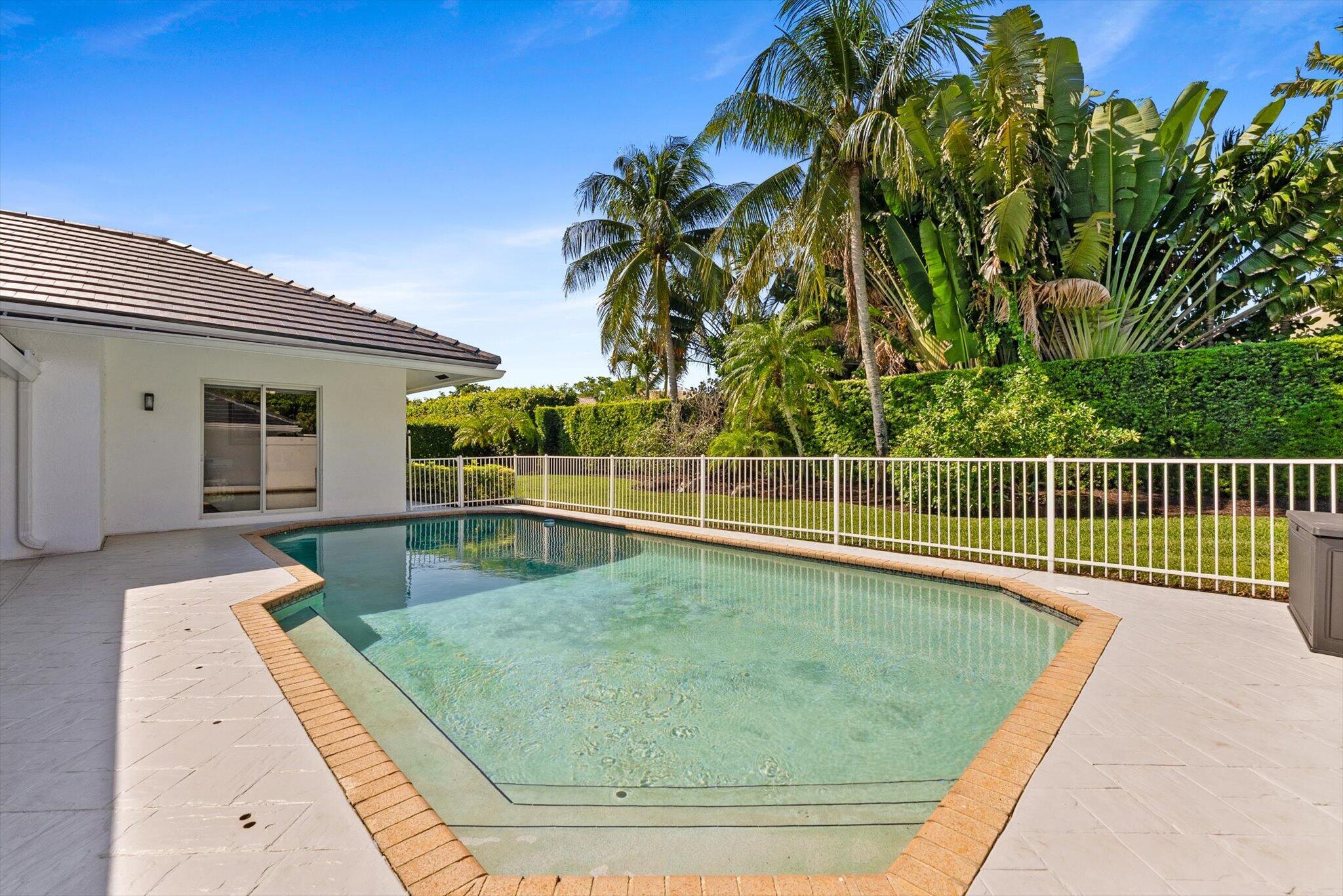 4475 Woodfield, Boca Raton FL 33434