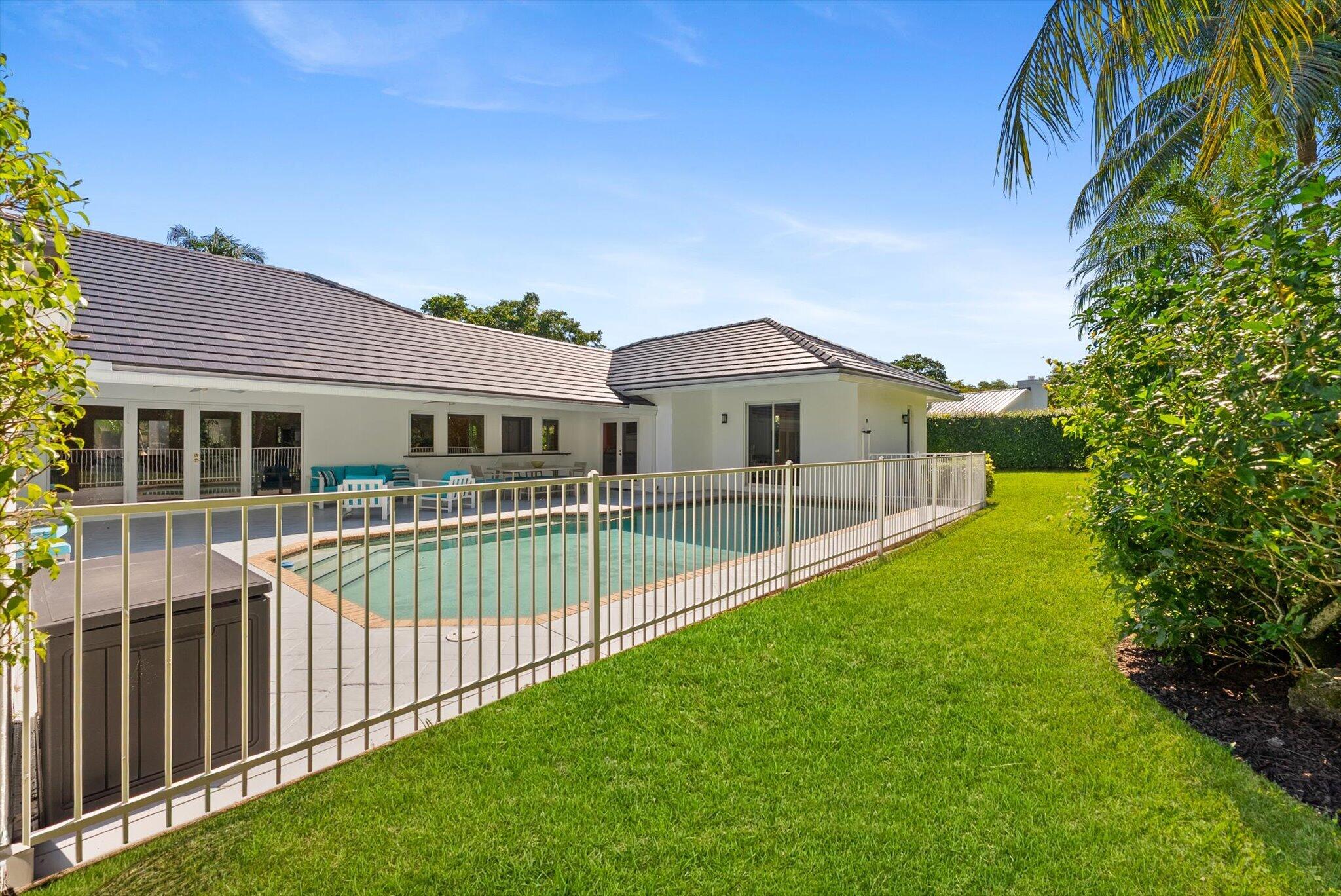 4475 Woodfield, Boca Raton FL 33434
