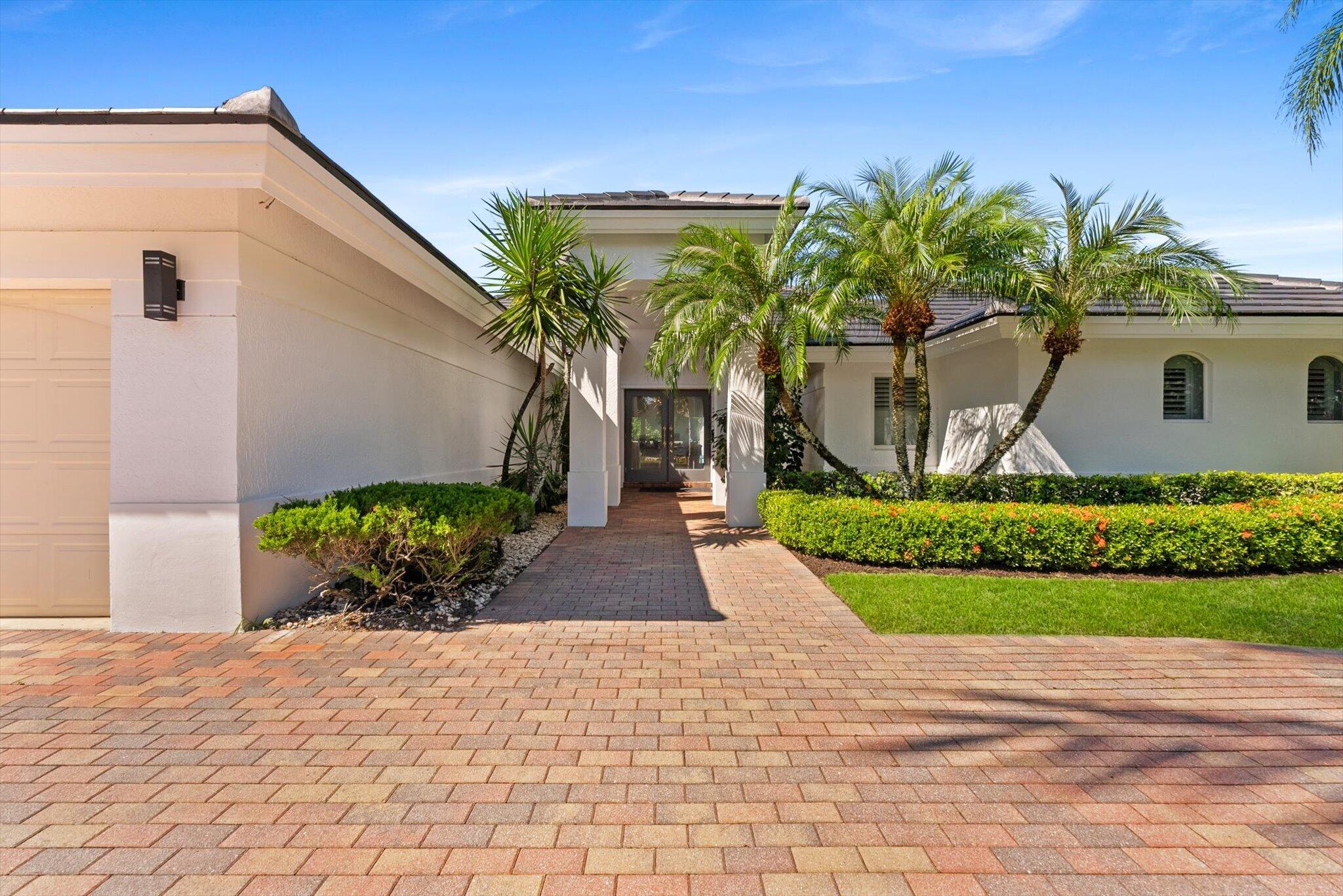 4475 Woodfield, Boca Raton FL 33434