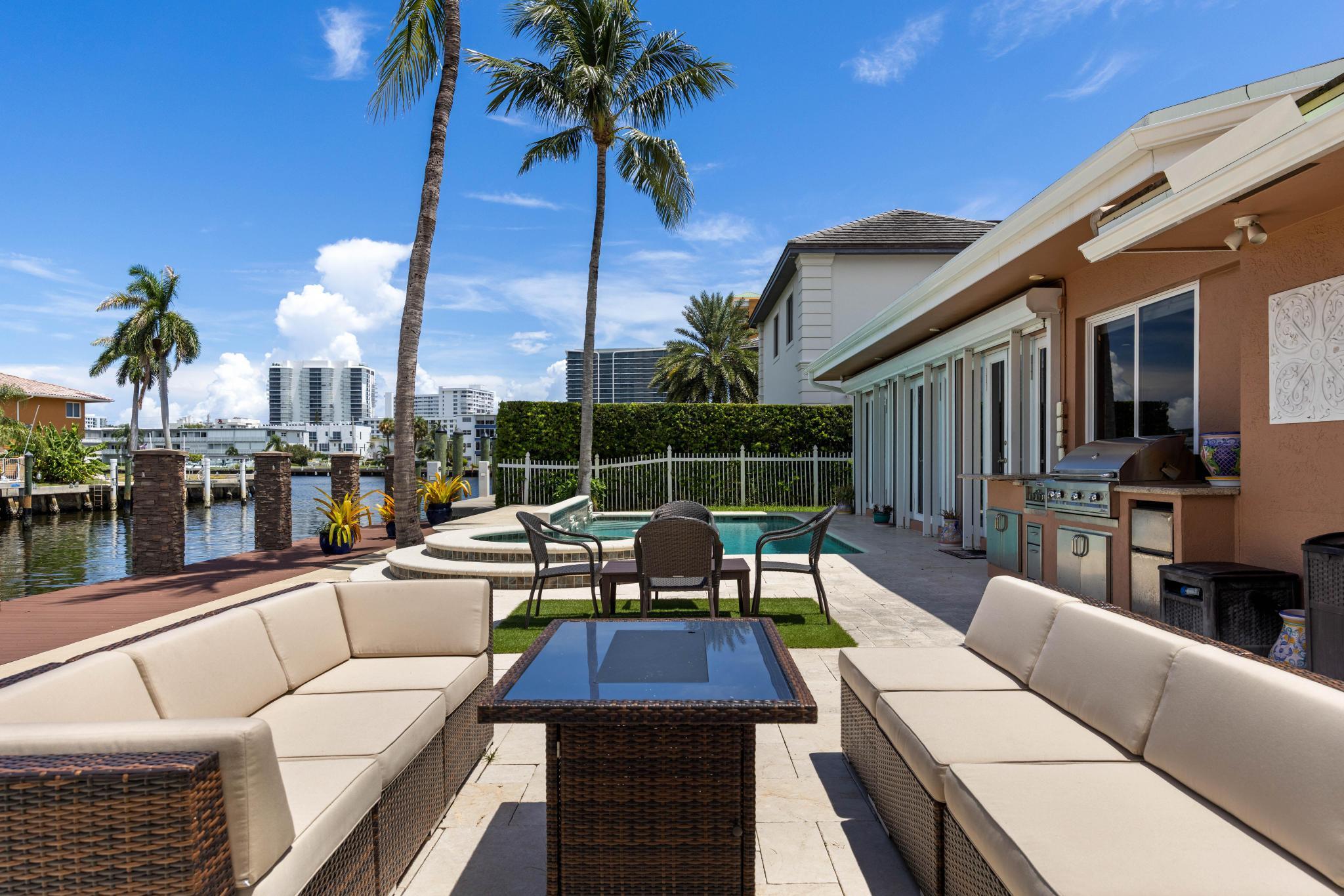 2851 NE 11TH, Pompano Beach FL 33062