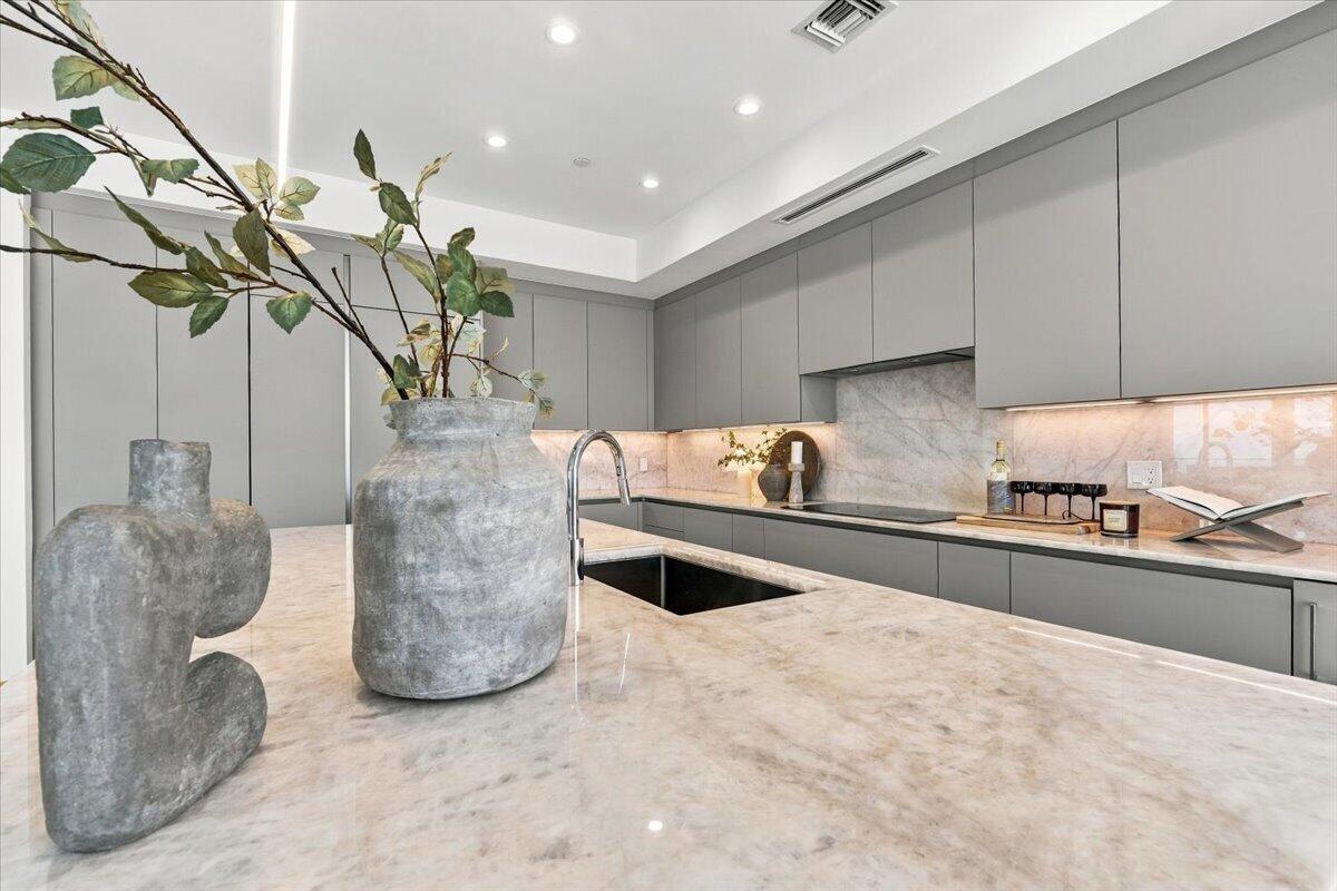 153 N Seabreeze #2602-S, Fort Lauderdale FL 33304