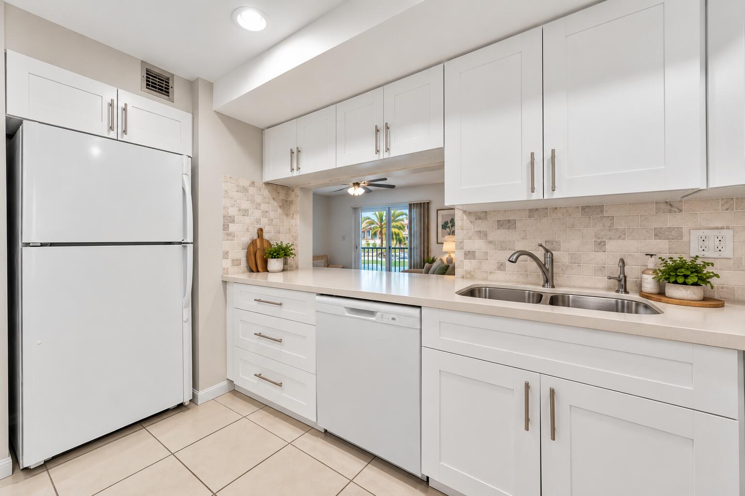 3909 N Ocean #113, Fort Lauderdale FL 33308