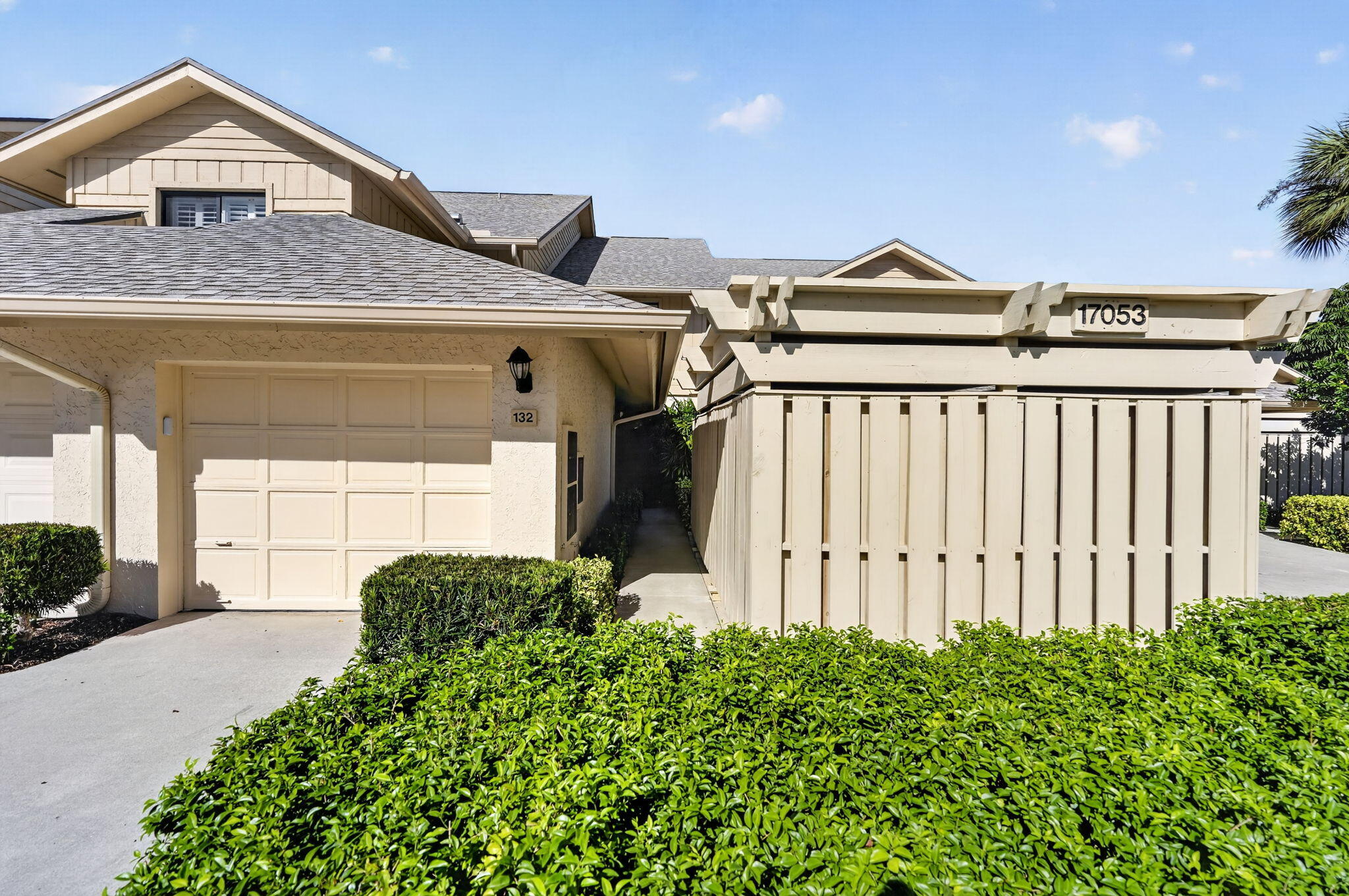 17053 Waterbend #132, Jupiter FL 33477