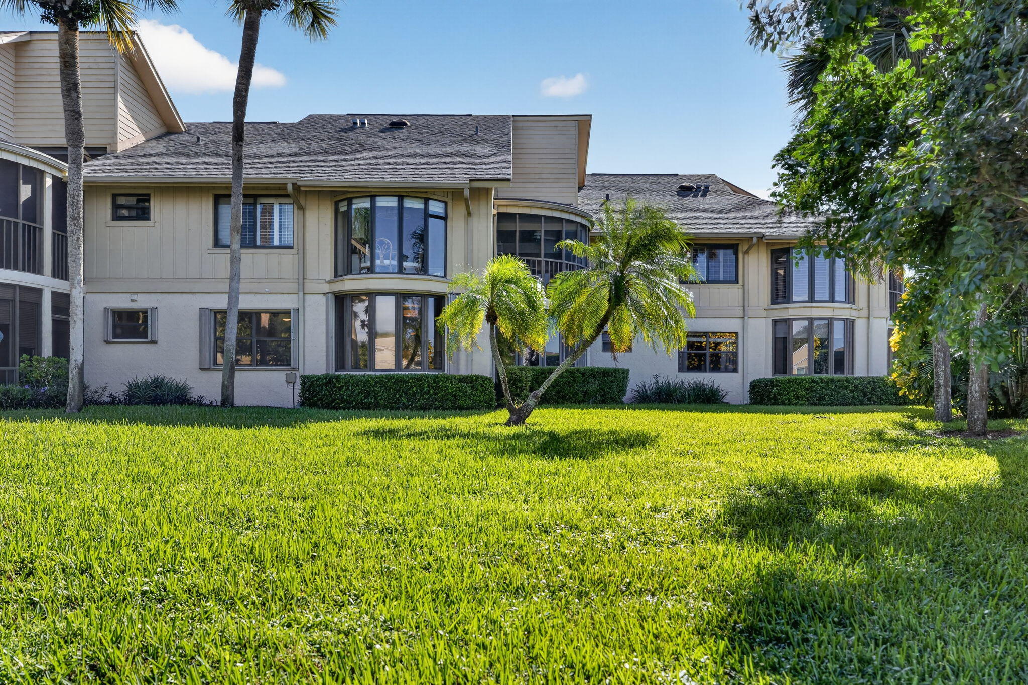 17053 Waterbend #132, Jupiter FL 33477