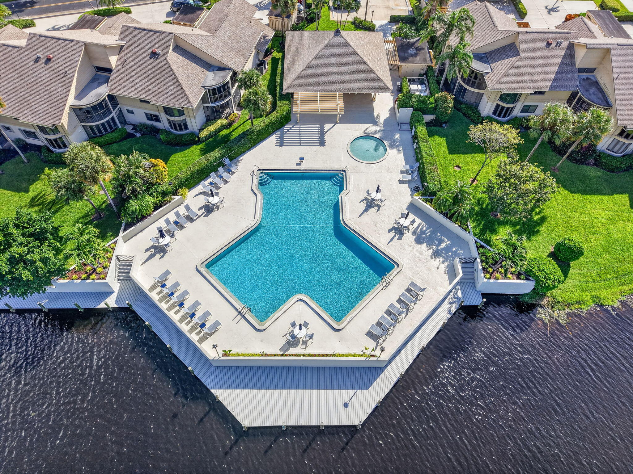 17053 Waterbend #132, Jupiter FL 33477
