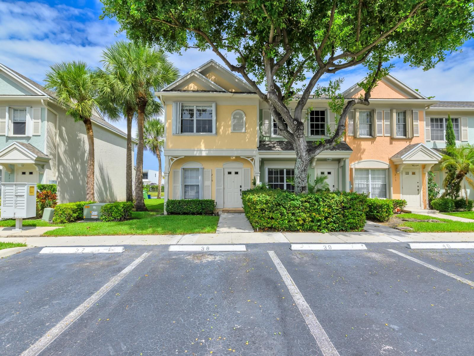 219 MALLORY, Weston FL 33326