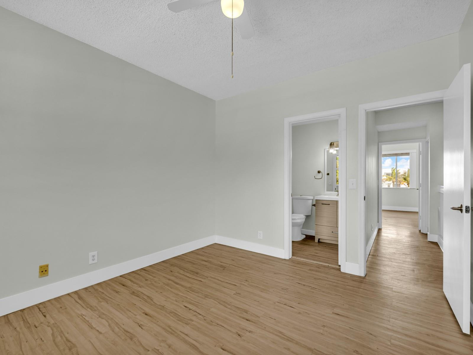 219 MALLORY, Weston FL 33326