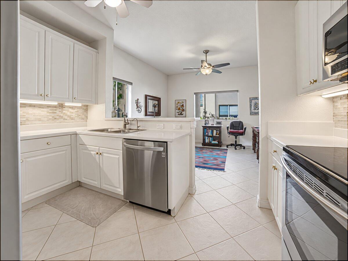 7930 Exeter, Tamarac FL 33321