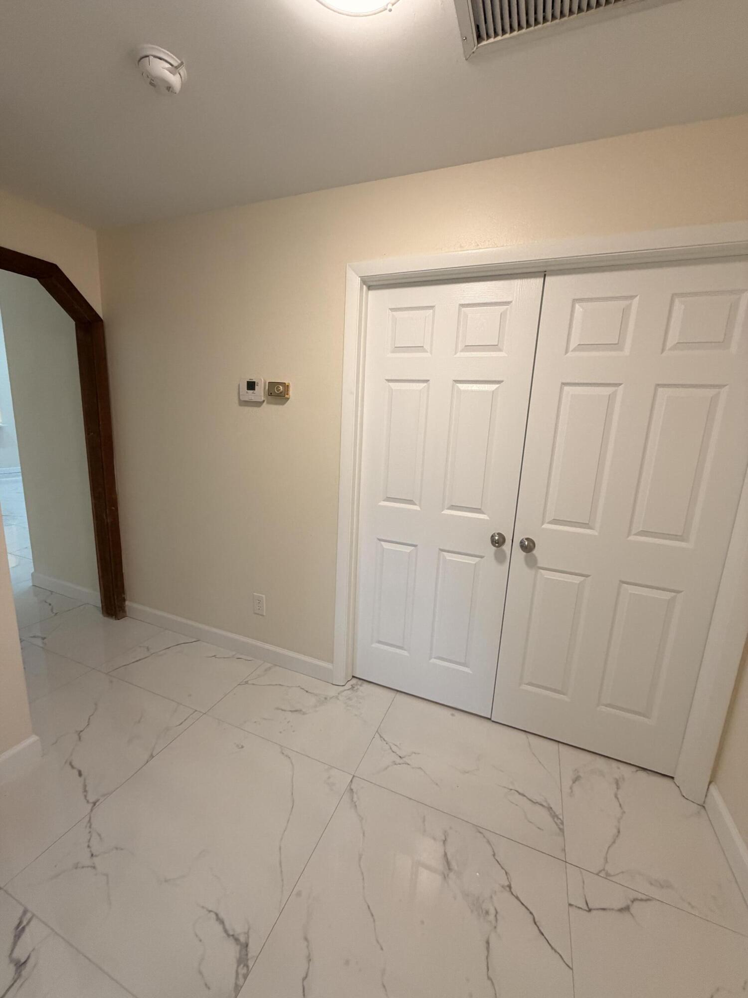 7009 NW 49th #1, Lauderhill FL 33319
