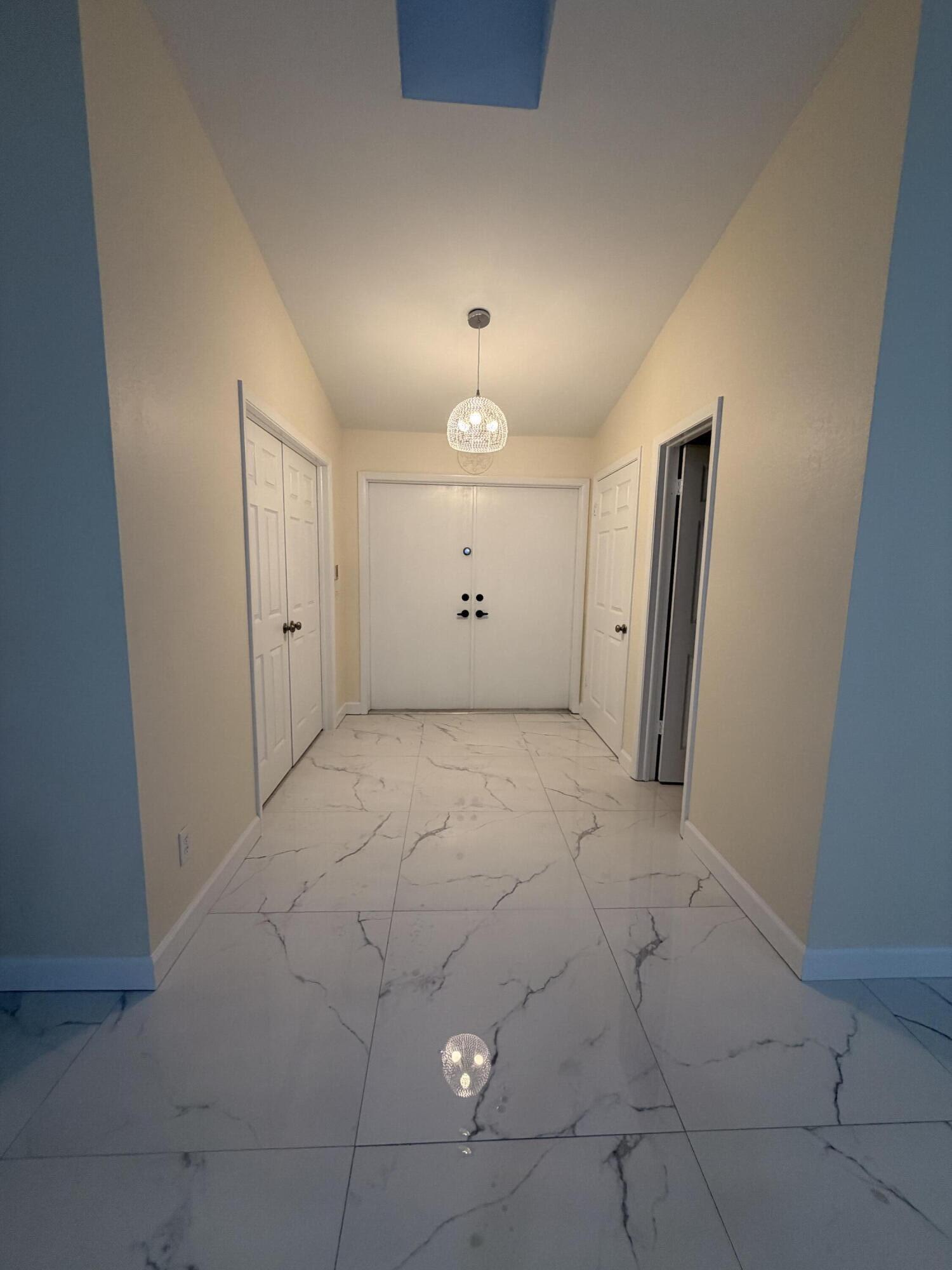 7009 NW 49th #1, Lauderhill FL 33319