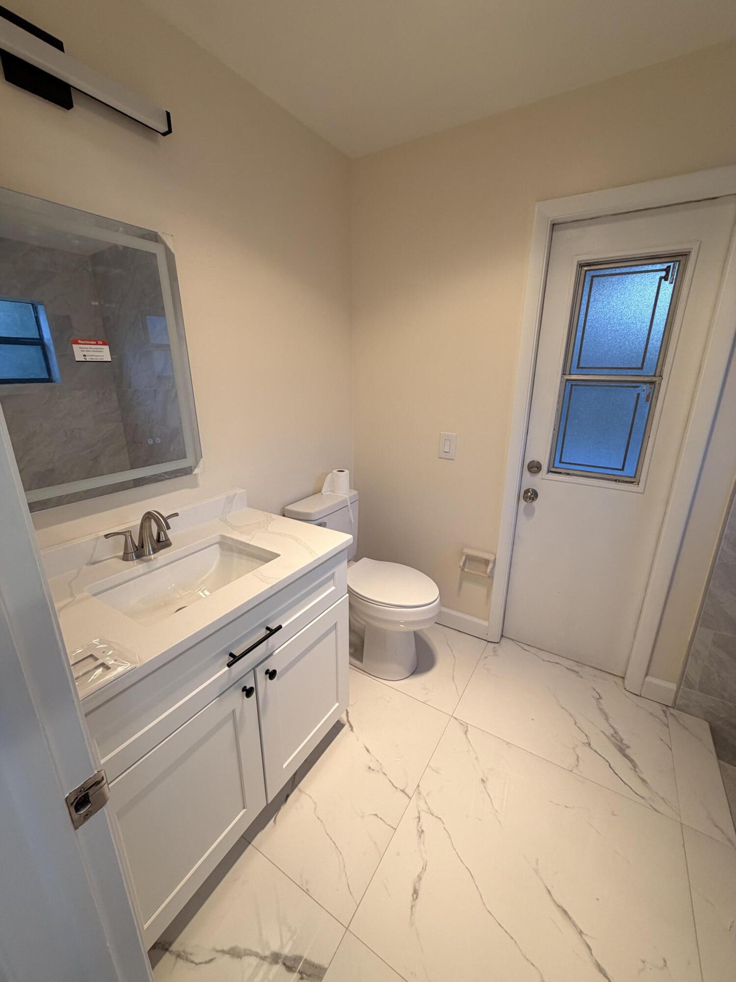7009 NW 49th #1, Lauderhill FL 33319