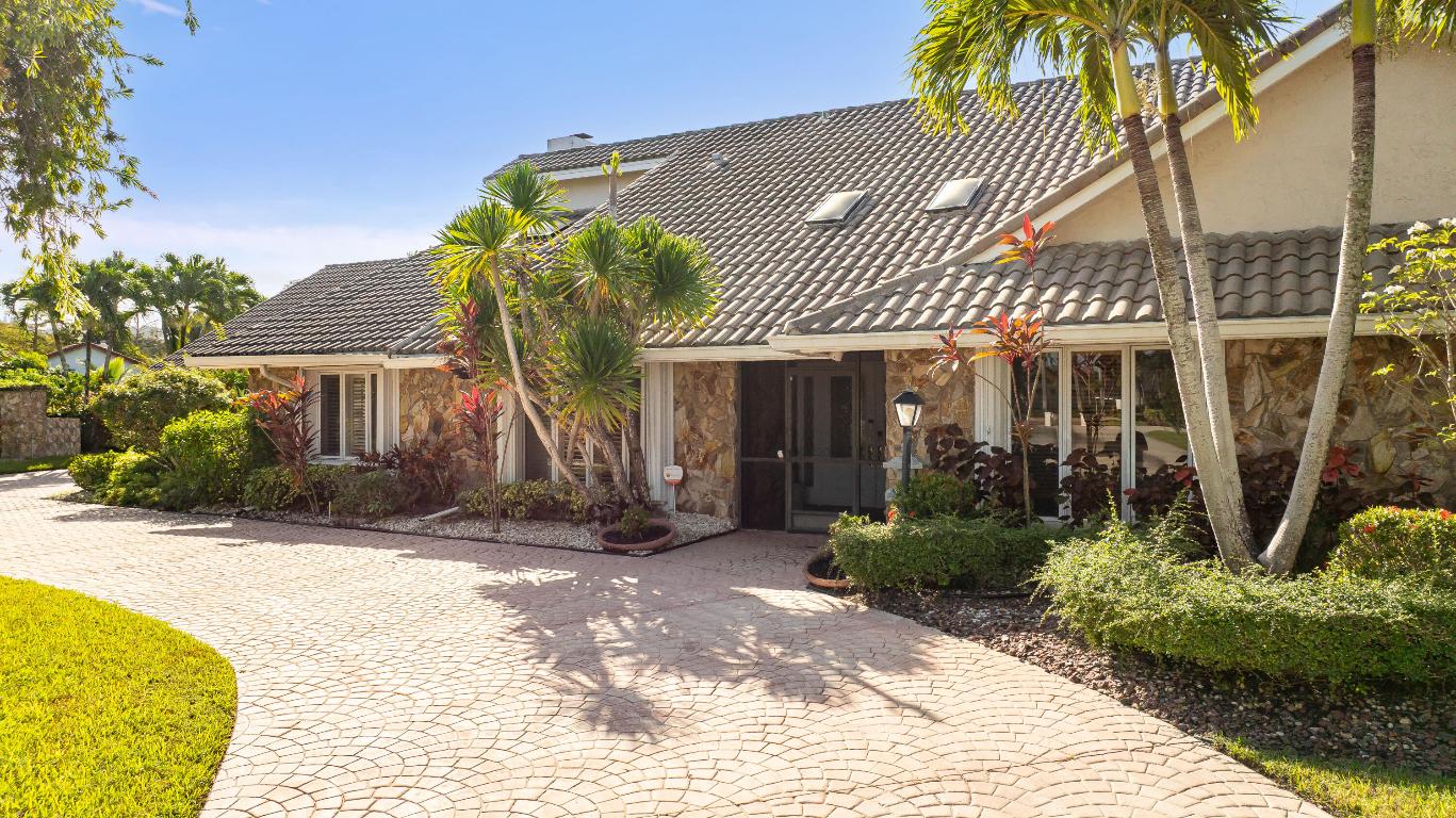 8610 BANYAN, Tamarac FL 33321