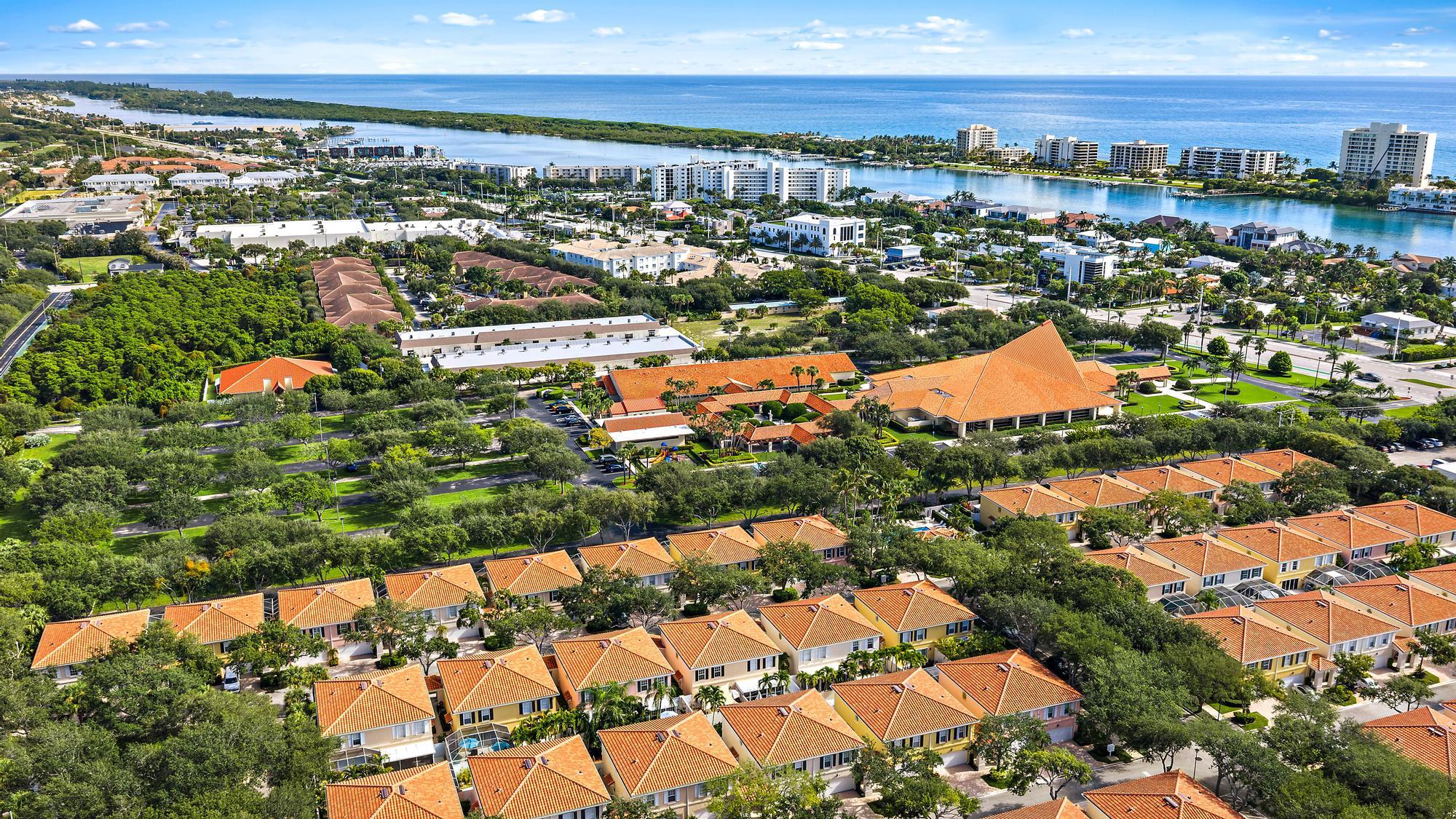 79 TALL OAKS, Tequesta FL 33469