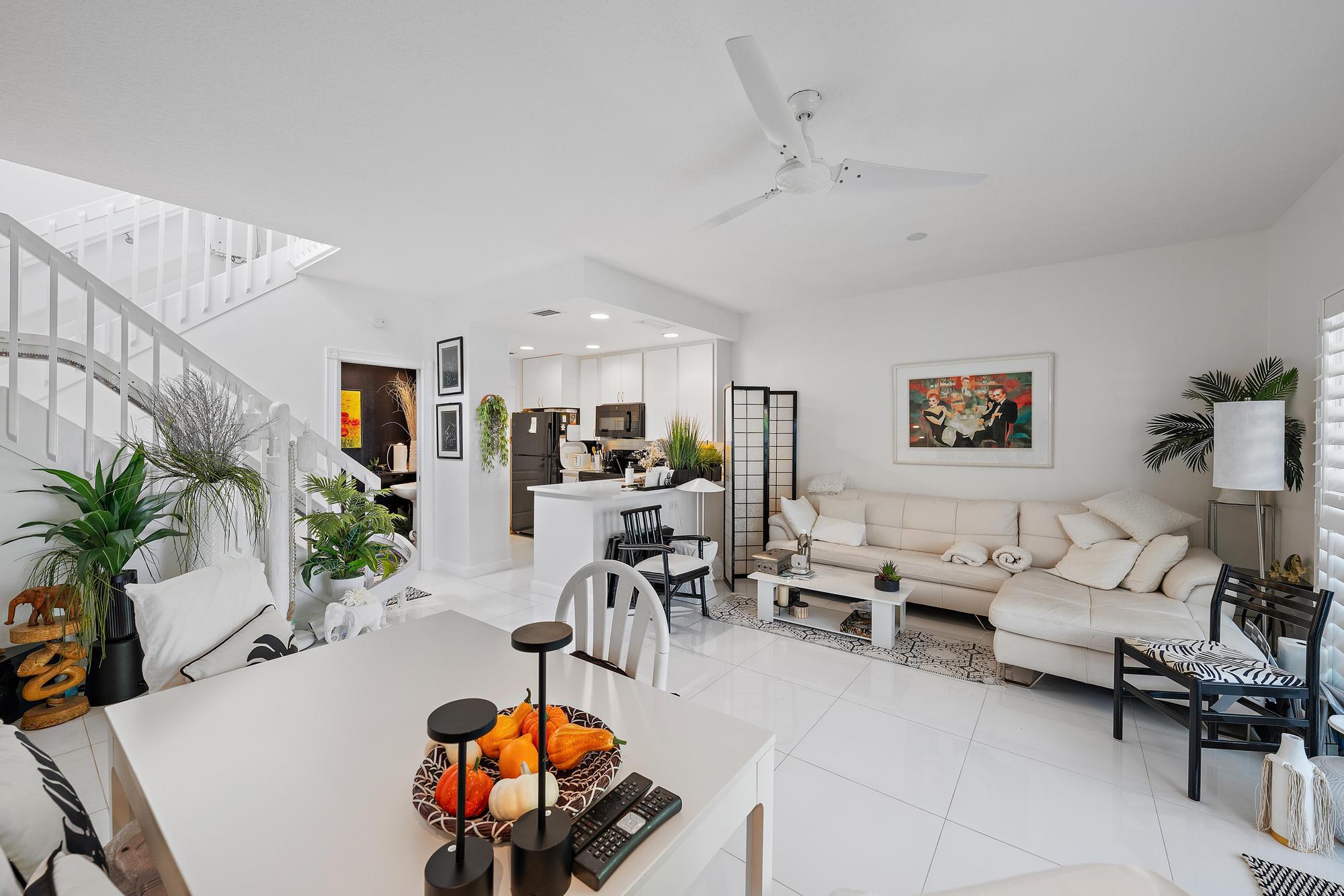 79 TALL OAKS, Tequesta FL 33469