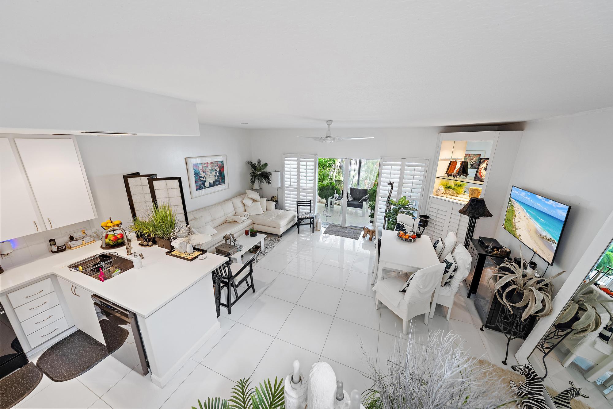 79 TALL OAKS, Tequesta FL 33469