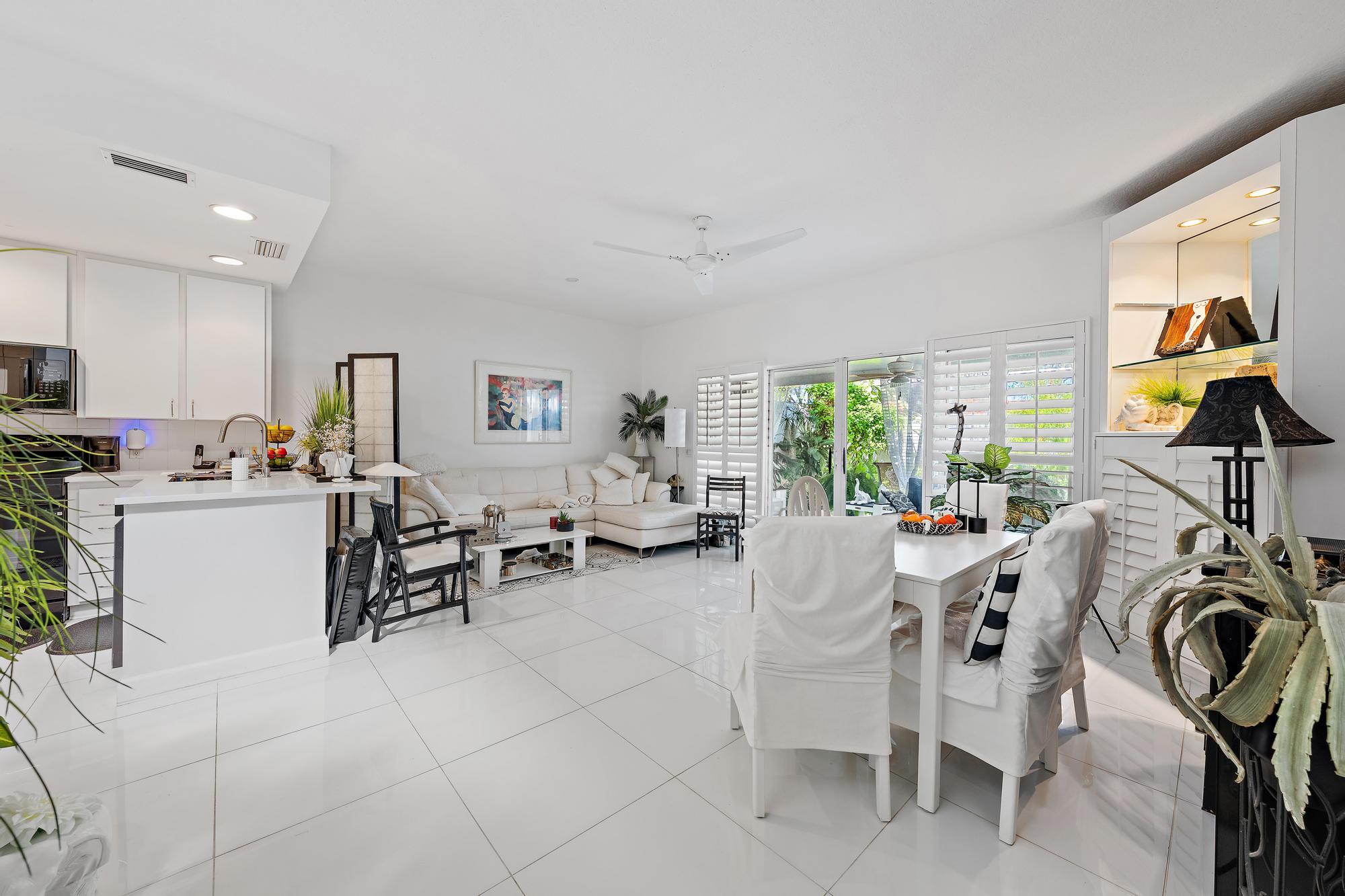 79 TALL OAKS, Tequesta FL 33469