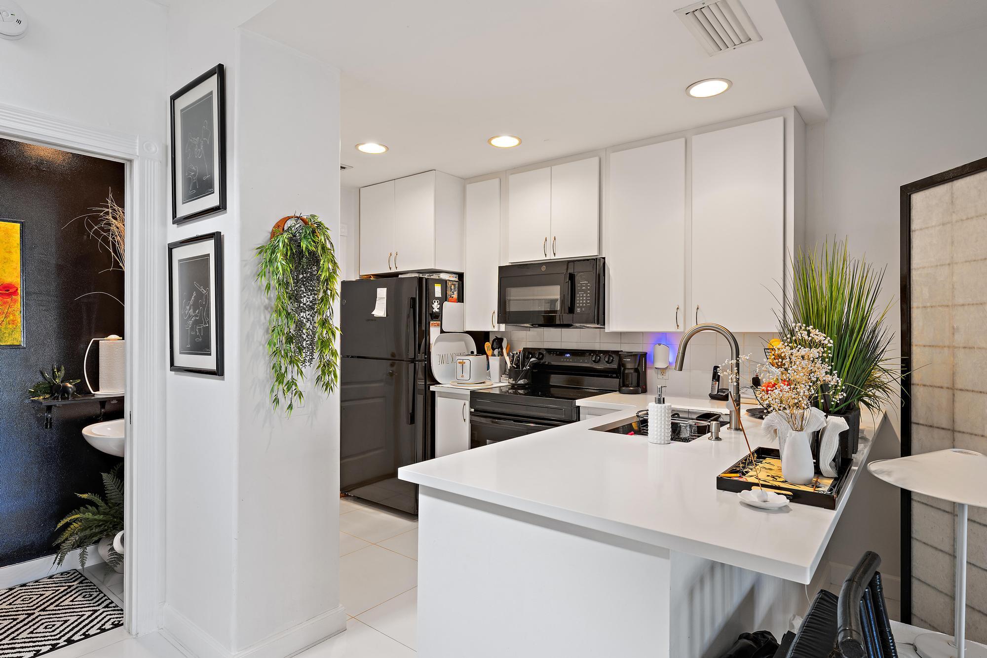 79 TALL OAKS, Tequesta FL 33469