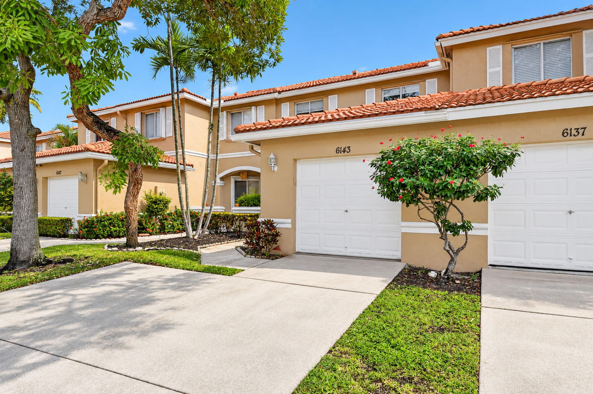 6143 Whalton, West Palm Beach FL 33411