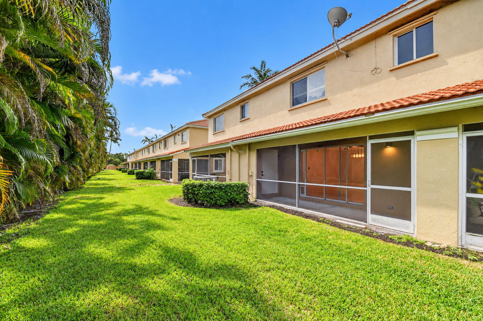 6143 Whalton, West Palm Beach FL 33411