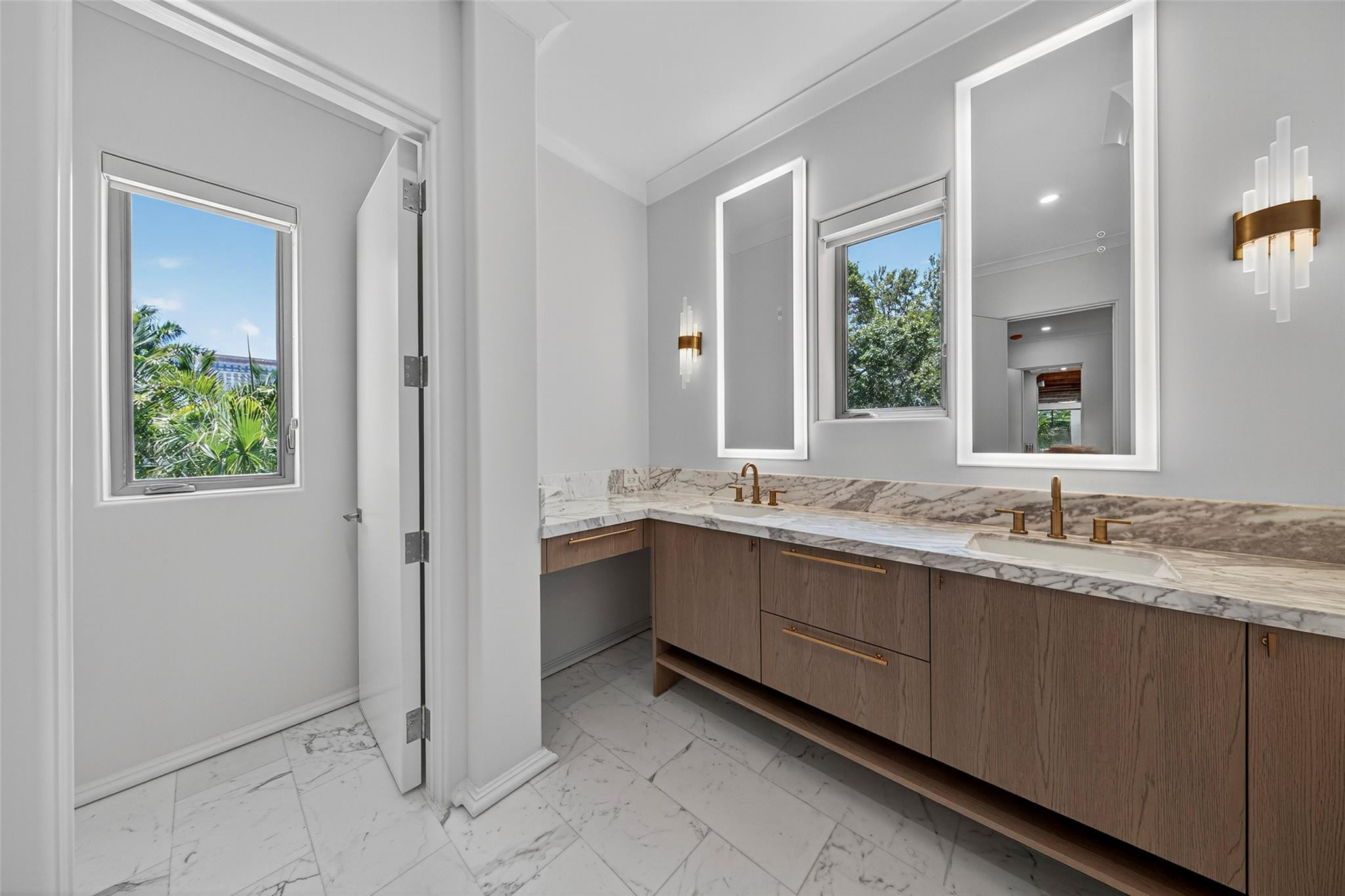 621 SW 5, Fort Lauderdale FL 33315