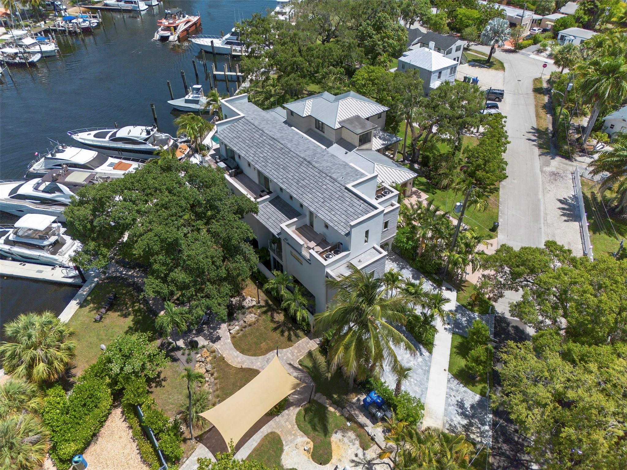 621 SW 5, Fort Lauderdale FL 33315