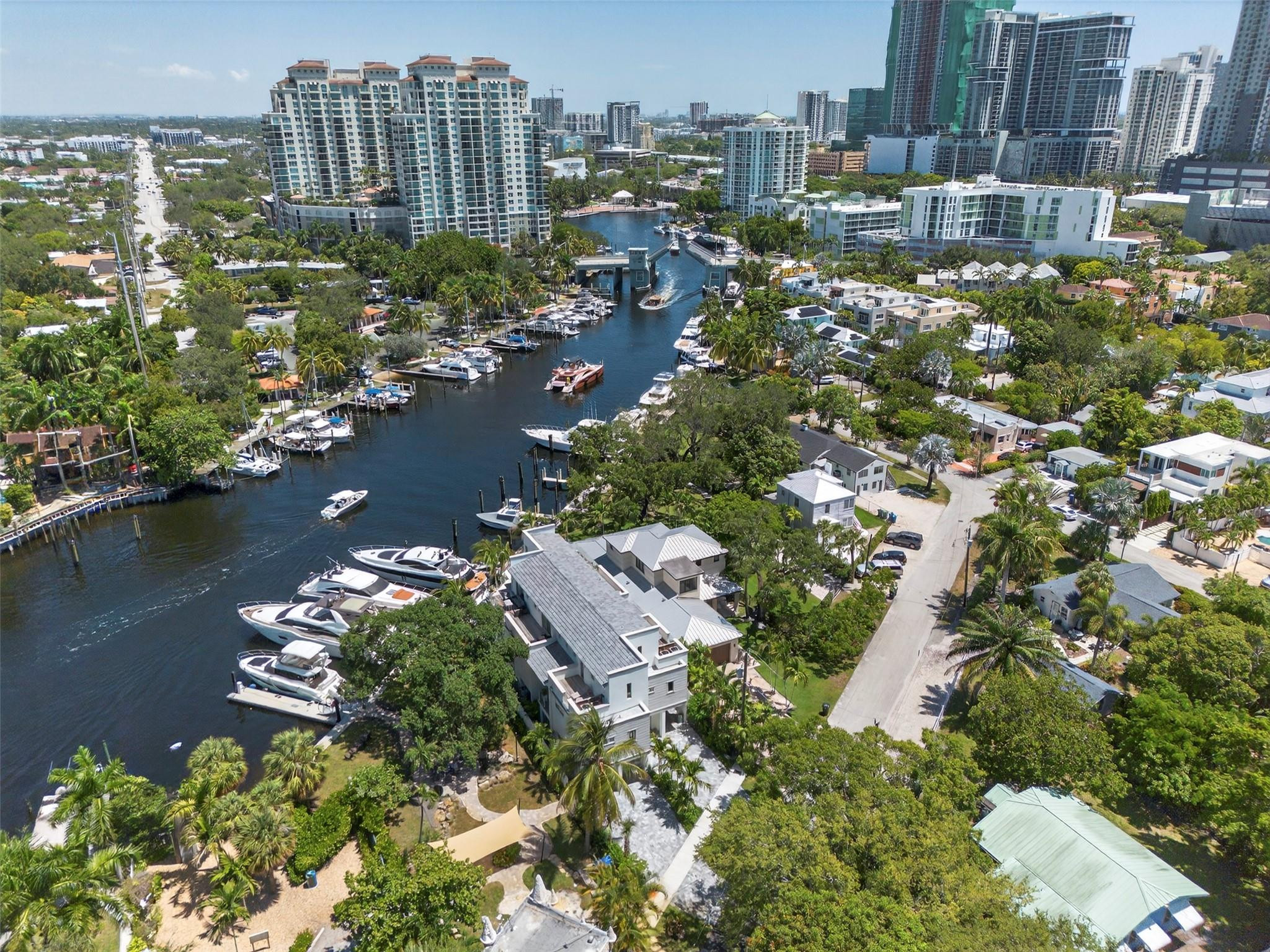 621 SW 5, Fort Lauderdale FL 33315