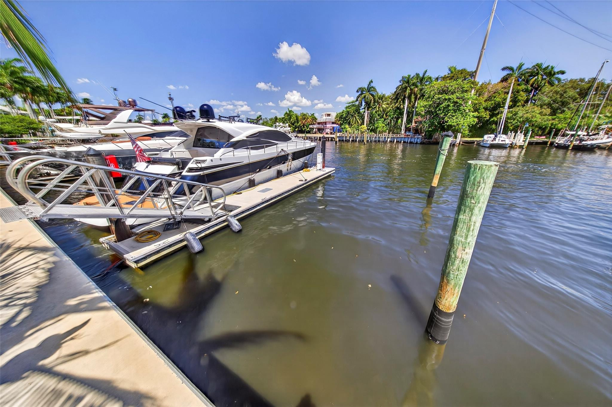 621 SW 5, Fort Lauderdale FL 33315
