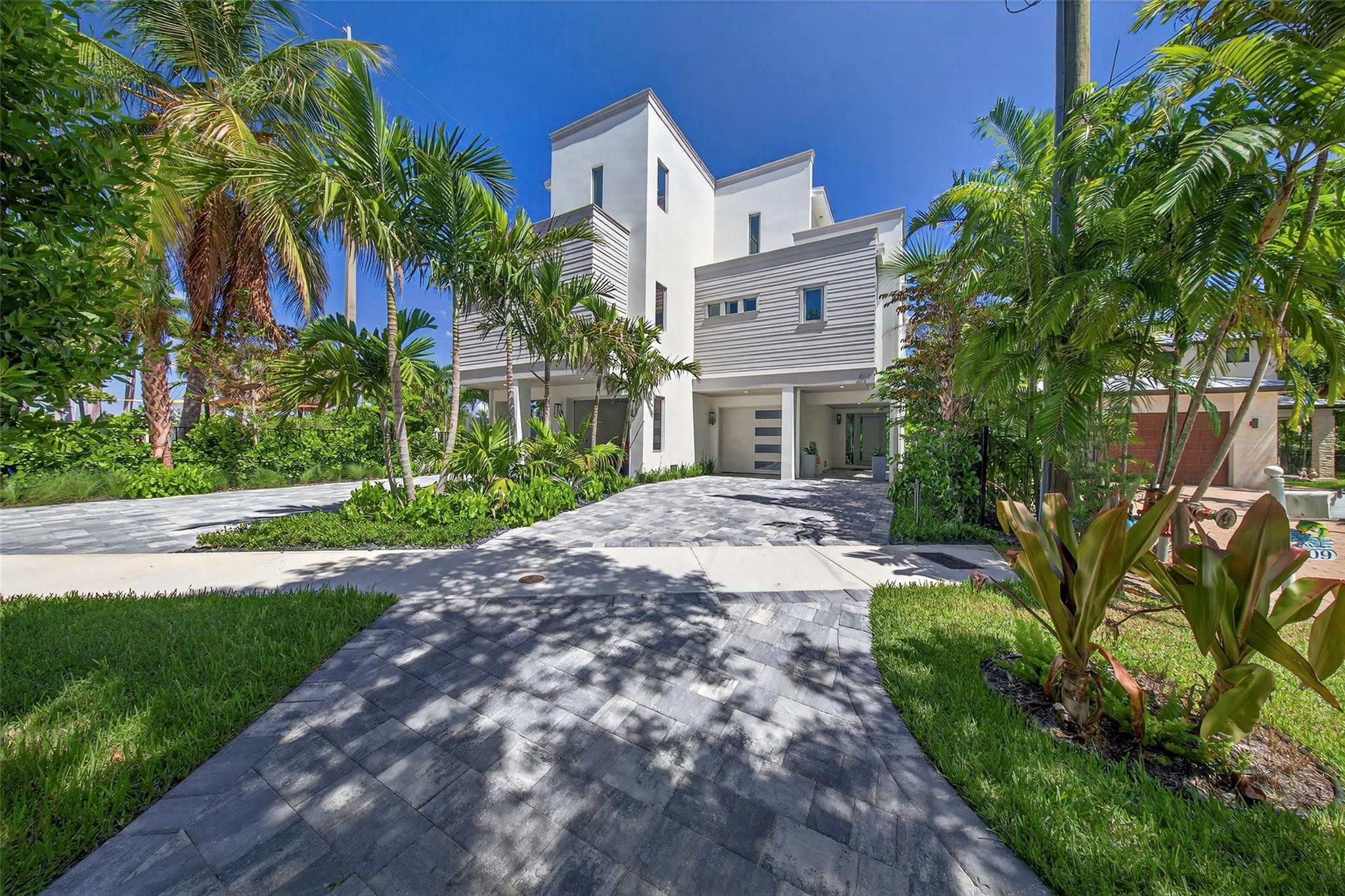 621 SW 5, Fort Lauderdale FL 33315