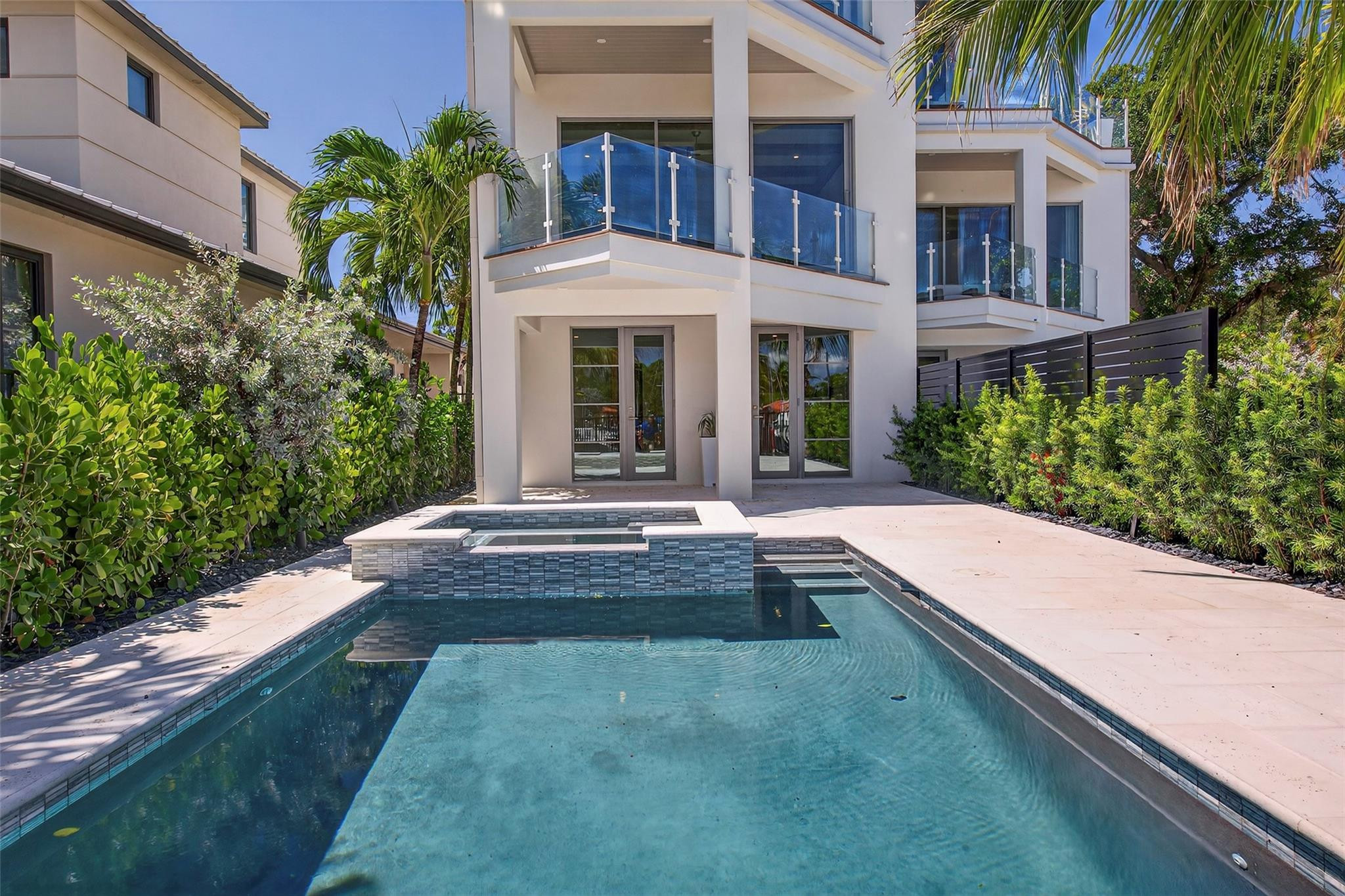 621 SW 5, Fort Lauderdale FL 33315