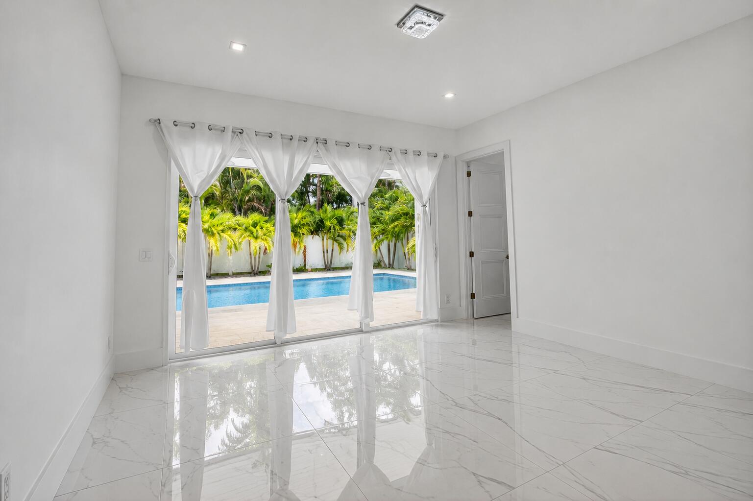 711 NE 6th, Boca Raton FL 33432