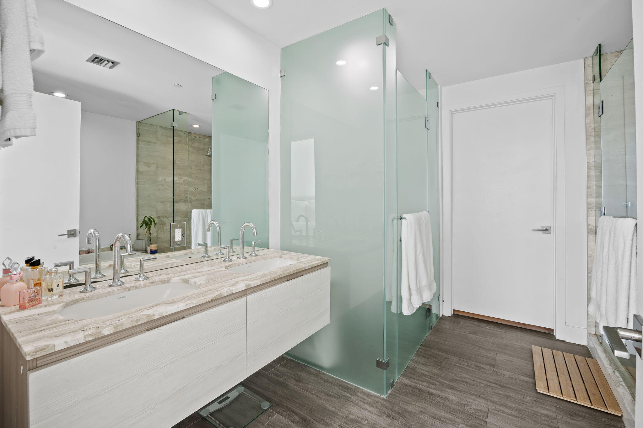 2900 NE 7th #1909, Miami FL 33137